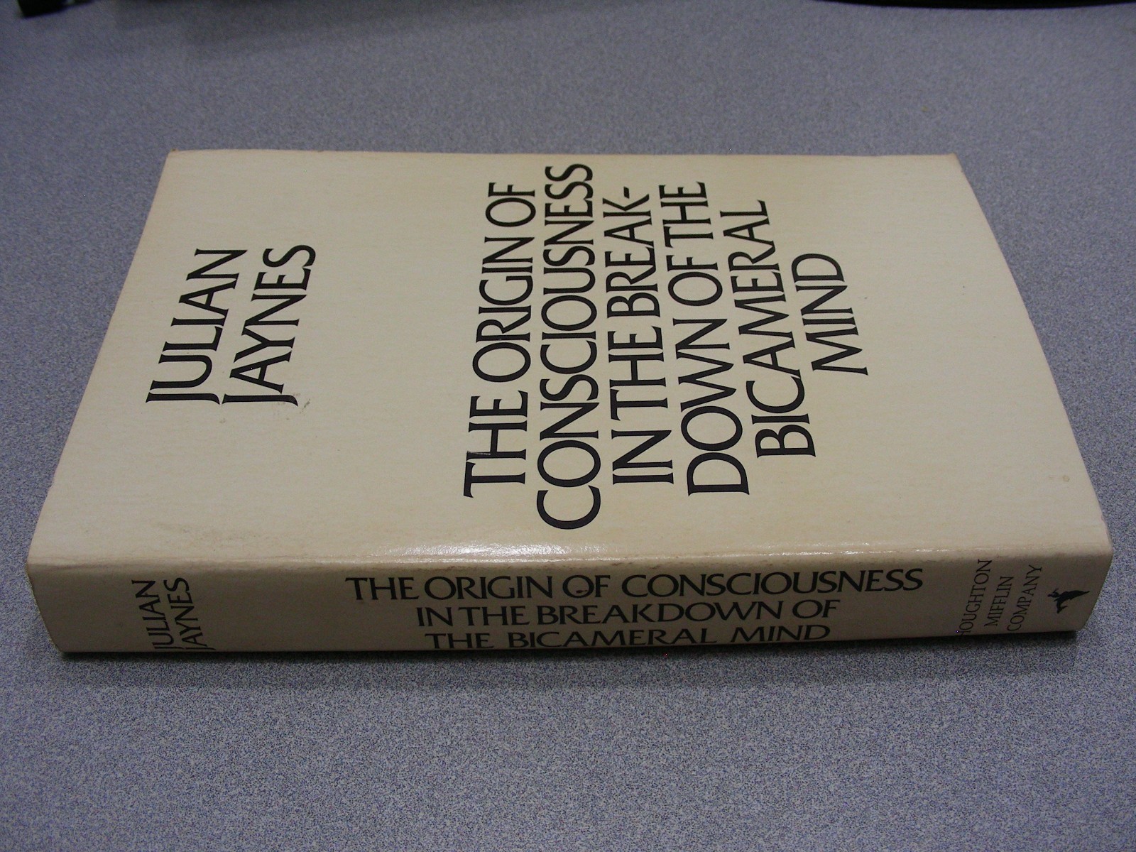 ORIGIN OF CONSCIOUSNESS IN THE BREAKDOWN OF THE BICAMERAL MIND – 1982 PB Book!