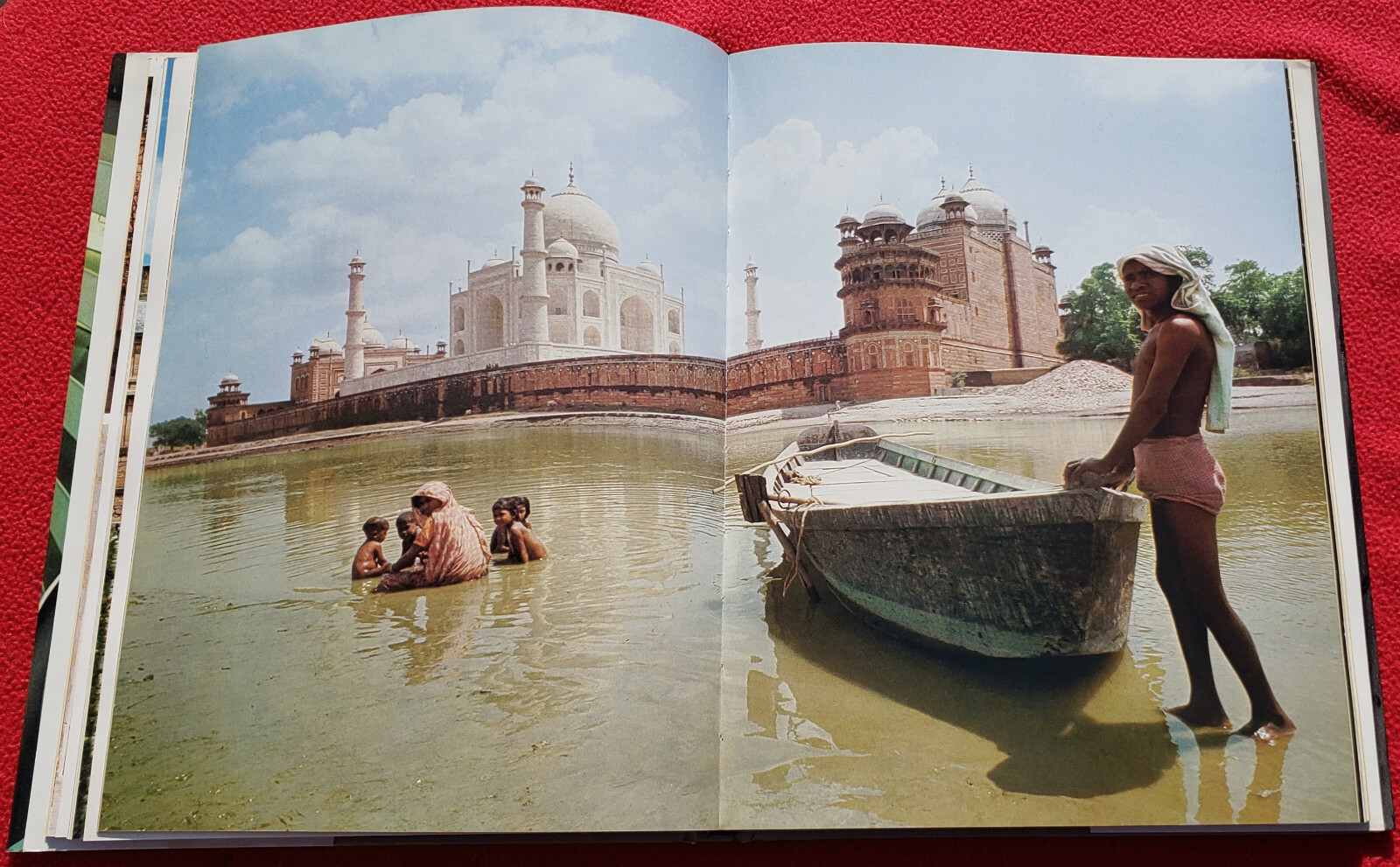 1978 Grand Tour Individual Creations Hardcover 168 Pages Taj Mahal, The Escorial