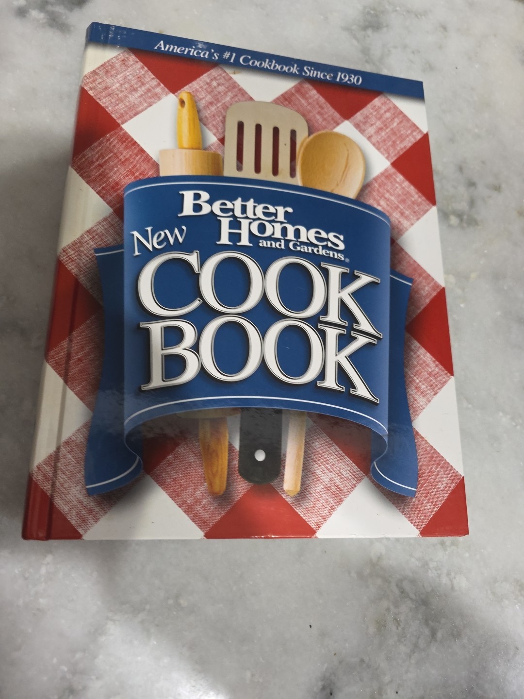BETTER HOMES AND GARDENS: 2002 – 12TH Edition Cookbook – Hardcover. Looks New.