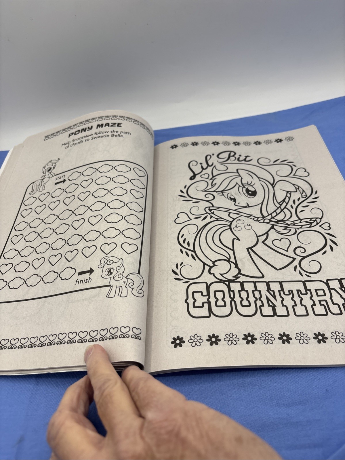 My Little Pony Coloring & Activity Kids Book: 80 Pages + Stand-Up Character