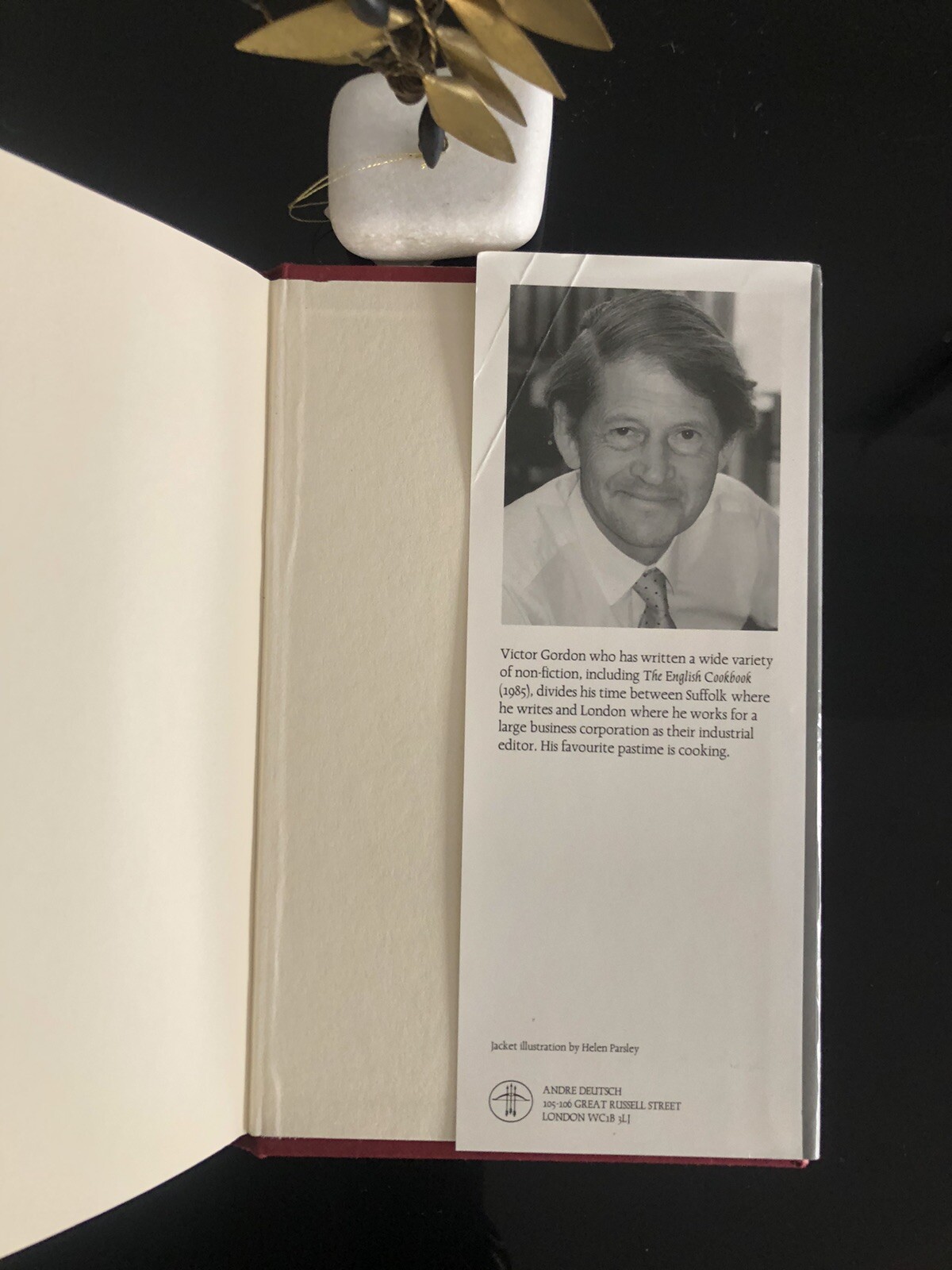 Victor Gordon Mrs Rushworth Andre Deutsch 1989 First Edition H/C V/G