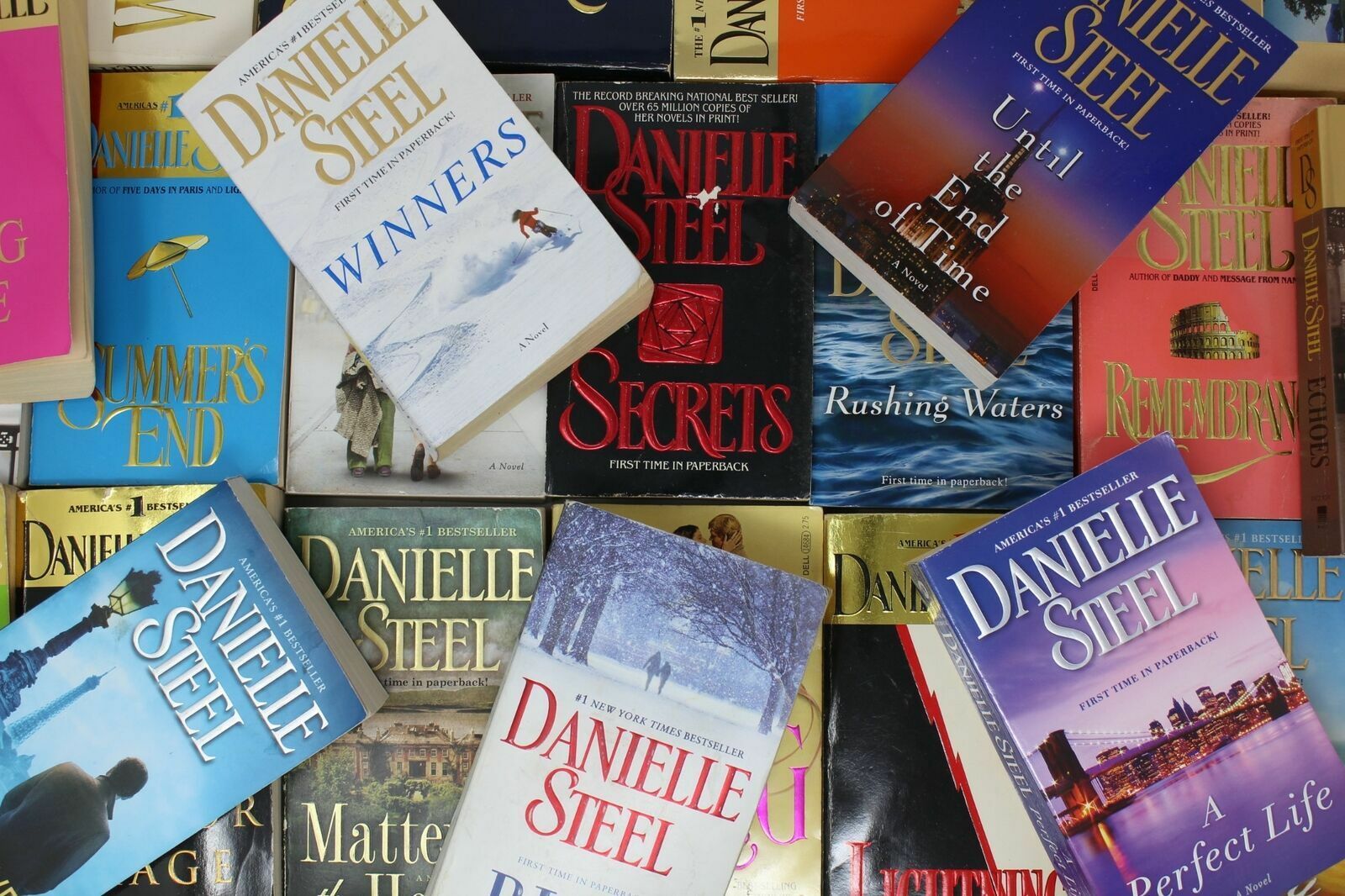 Lot of 10 Danielle Steel Romance Mass Market Paperback Books MIX