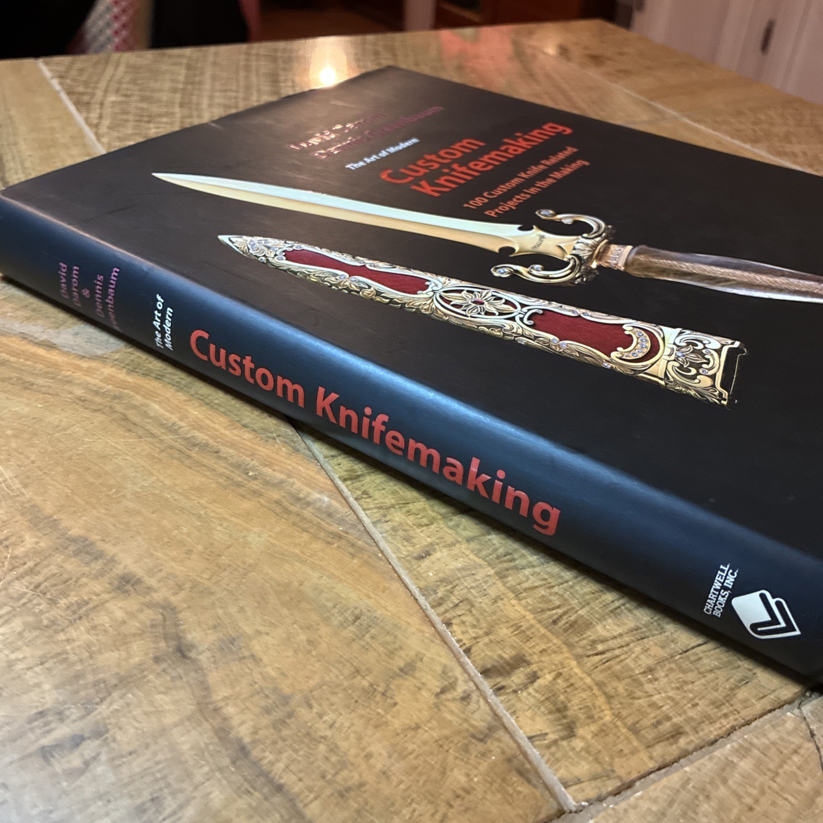 Custom Knifemaking : 100 Custom Knife Related Projects in the Making.David Darom