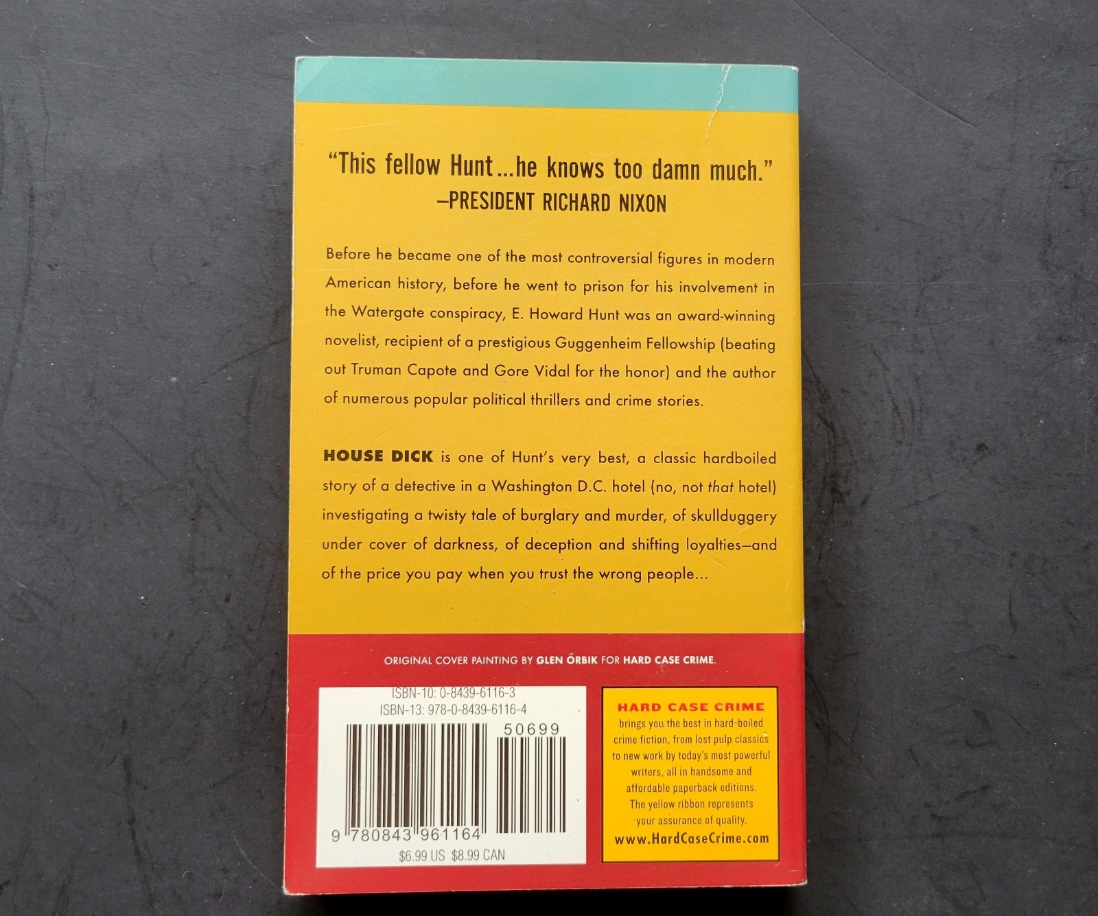 House Dick – E. Howard Hunt – Hard Case Crime – Paperback