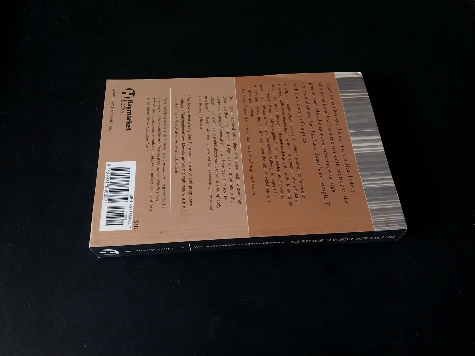 China Miéville – Between Equal Rights – A Marxist Theory of International Law