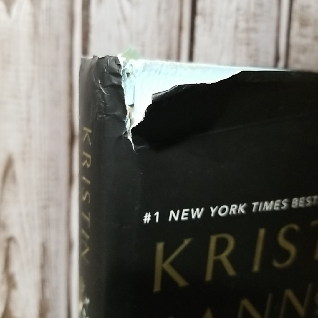 The Nightingale: A Novel – Deluxe Edition Kristin Hannah (2025, Hardcover)