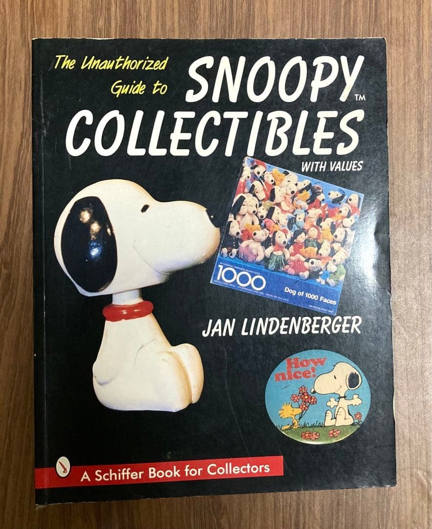 Snoopy Collectibles Collection Book Vintage Peanuts Character Guide 11.0×8.5in
