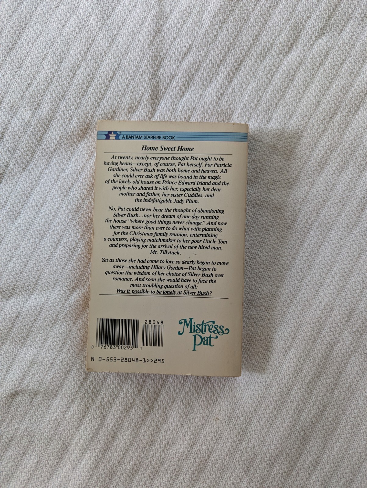 Mistress Pat: A Novel of Silver Bush by L. M. Montgomery (1989 Bantam Edition)