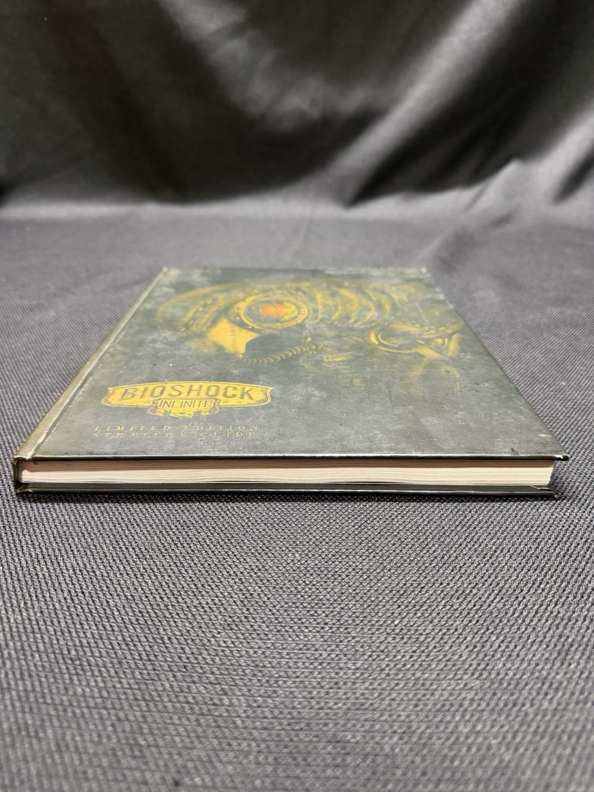 BioShock Infinite Limited Collector’s Edition Strategy Guide 2013 Hardcover Book