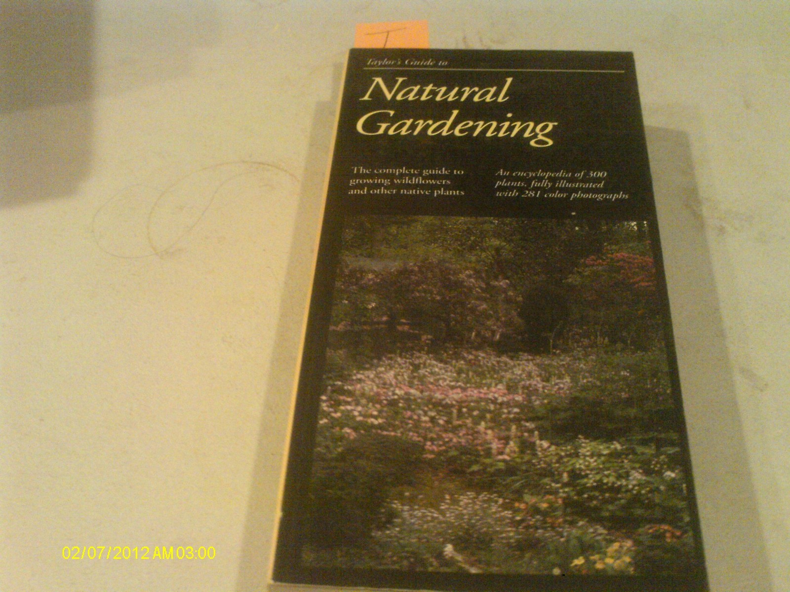 Taylor’s Guide to Natural Gardening (Taylor’s Weekend Gardening Guides)