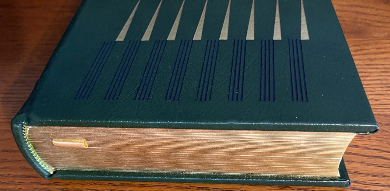 A FAREWELL TO ARMS by Ernest Hemingway Easton Press Collector’s Edition ©1990