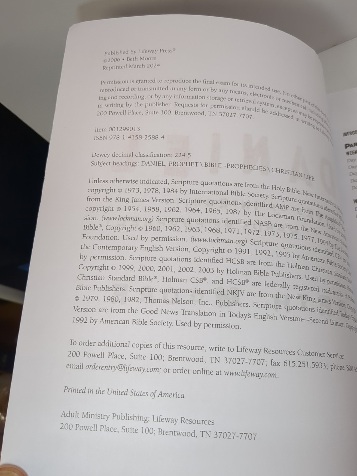 Daniel – Member Book: Lives of Integrity…, Beth Moore