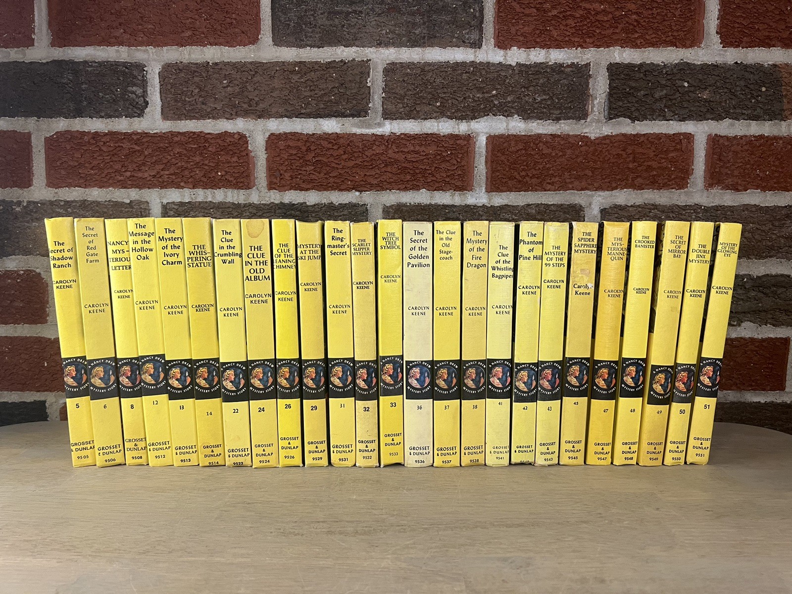 Lot of 25 Vintage Carolyn Keene Nancy Drew Hardcovers 1960s.