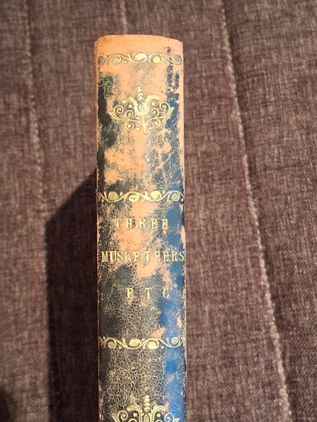 Alexander Dumas Three musketeers Twenty years later 1890th illustrated