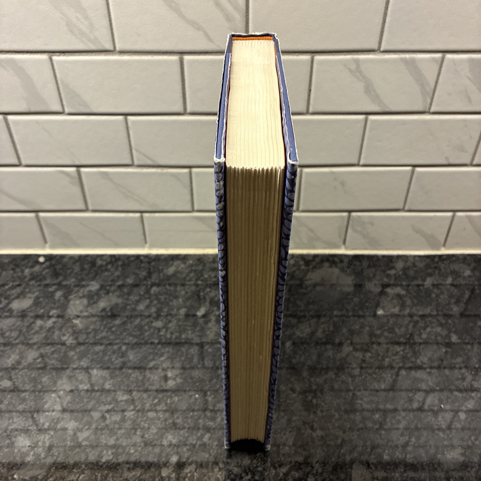 Barbara Kingsolver – FLIGHT BEHAVIOR – First Edition HB (2012)