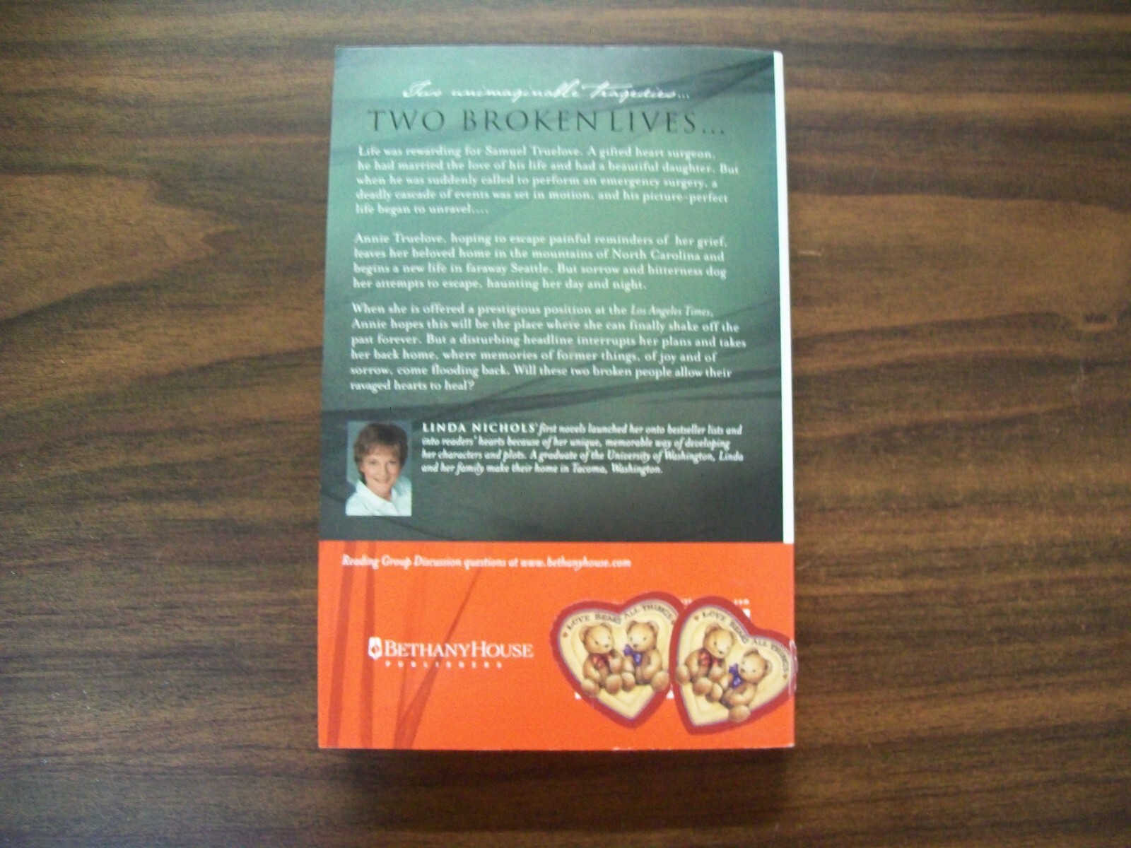 At the Scent of Water by Linda Nichols (2004) -Pub by Bethany House – Very Fine