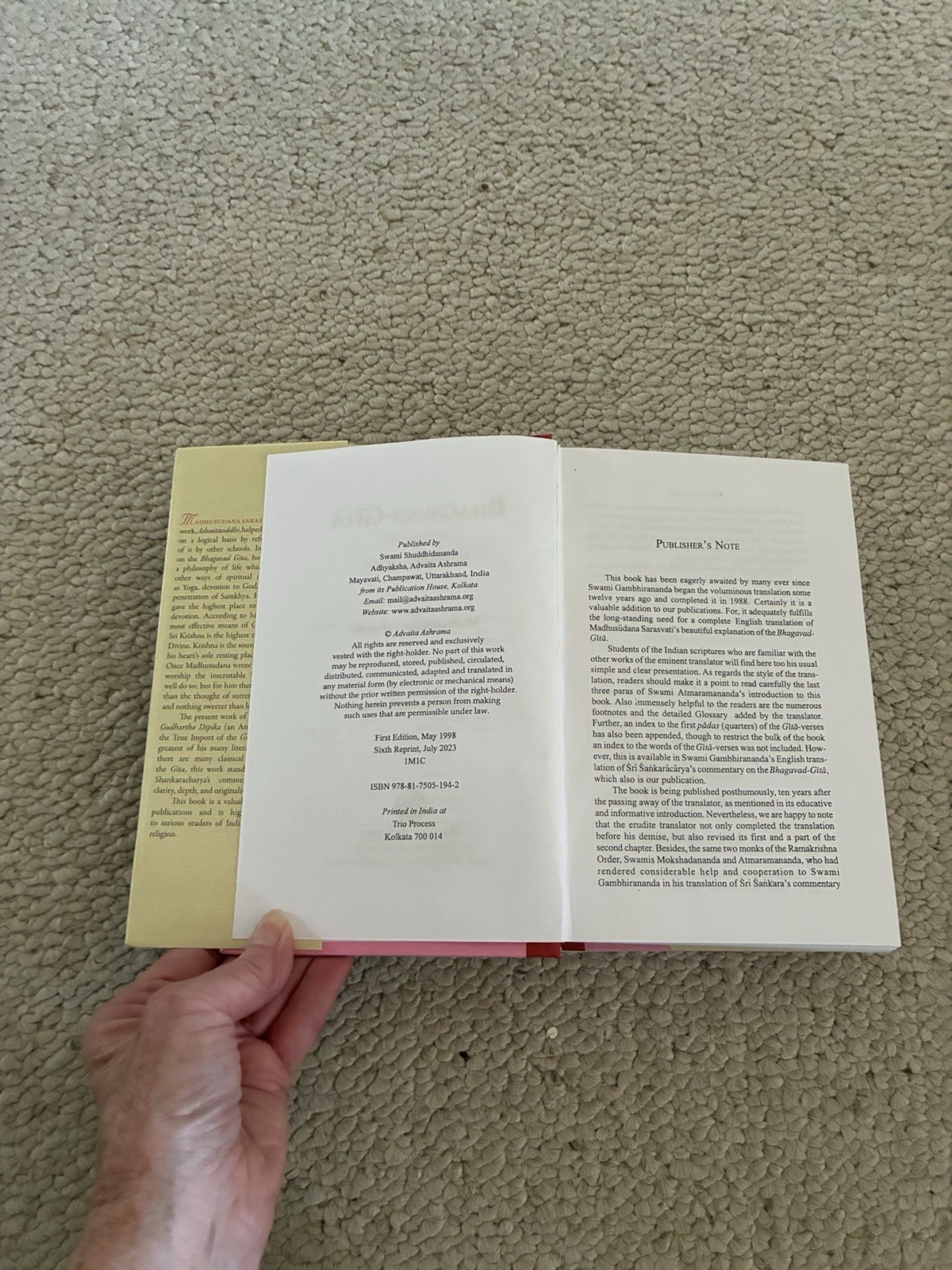 Bhagavad-Gita, Translated by Swami Gambhirananda (2023, Hardcover/DJ) 6th Print