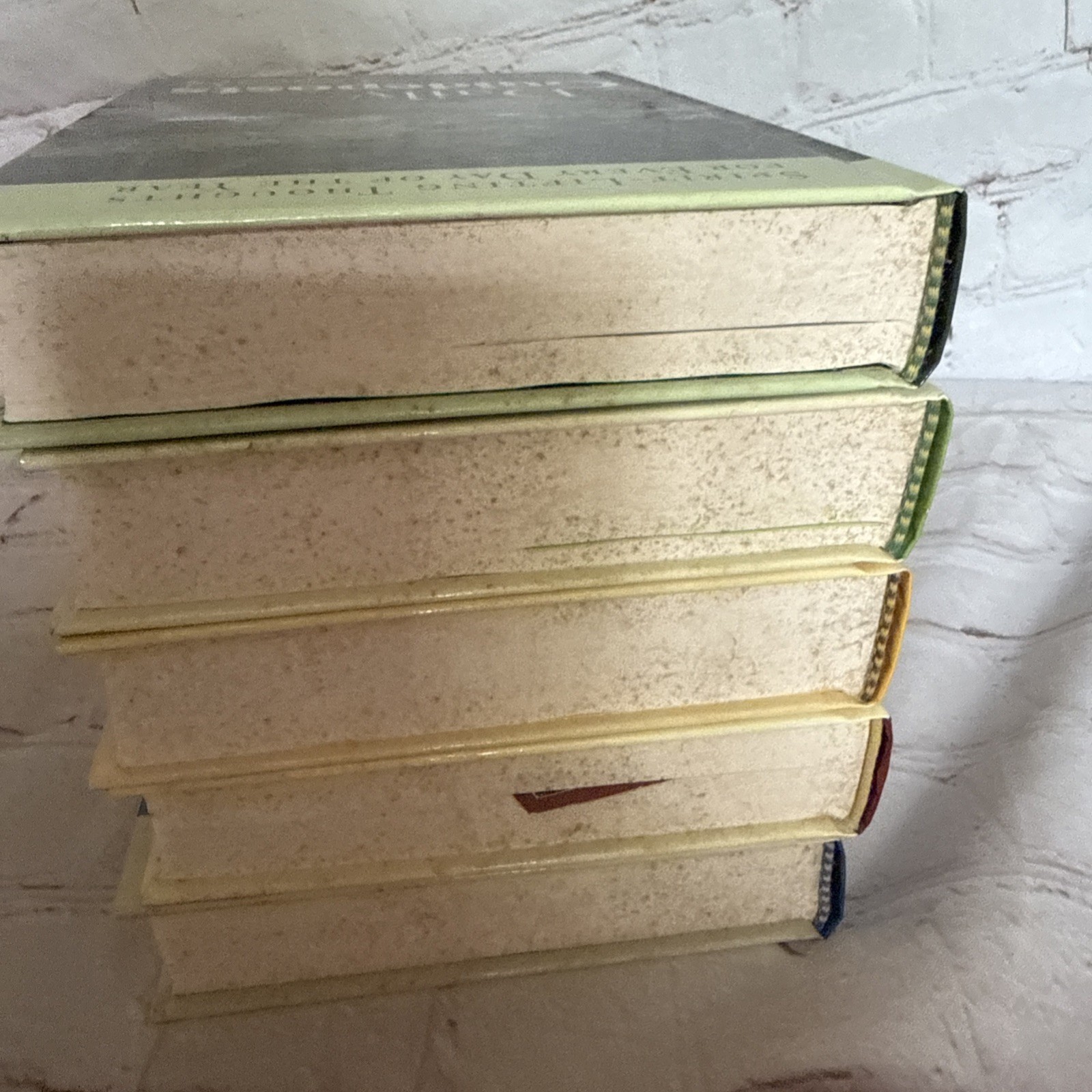 Lot Of 5 Daily Guideposts A Spirit-Lifting Yearly Devotional Hardcover Books