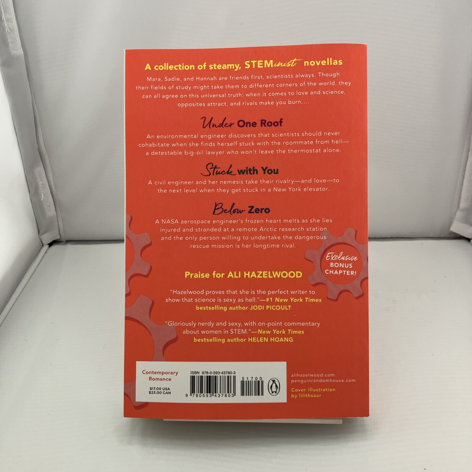 SIGNED by Ali Hazelwood 5-Book Bundle. Love Hypothesis, Love on the Brain & more