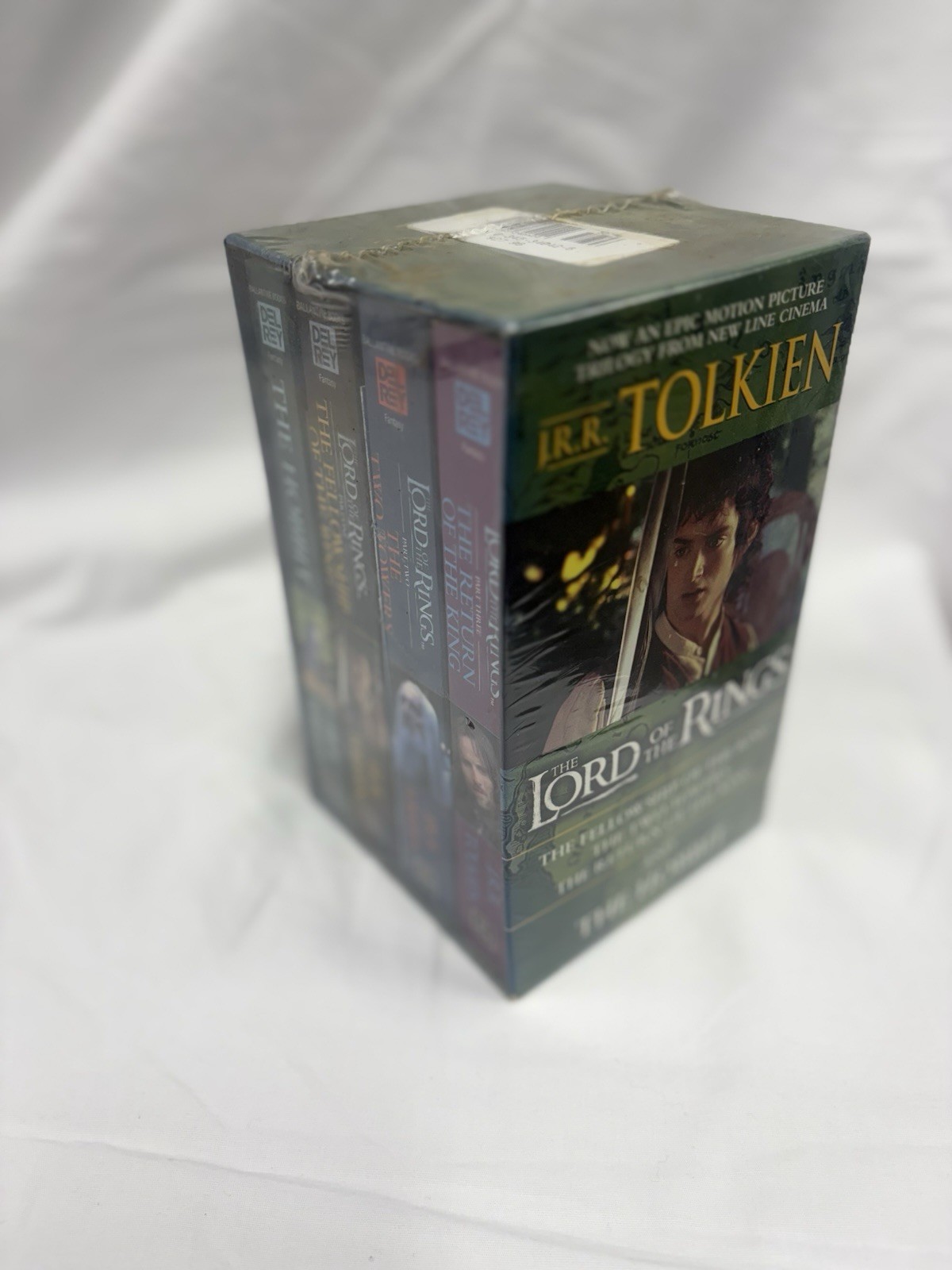 J.R.R. Tolkien: Lord of the Rings Box Set (New in Shrinkwrap) 2001 Paperbacks
