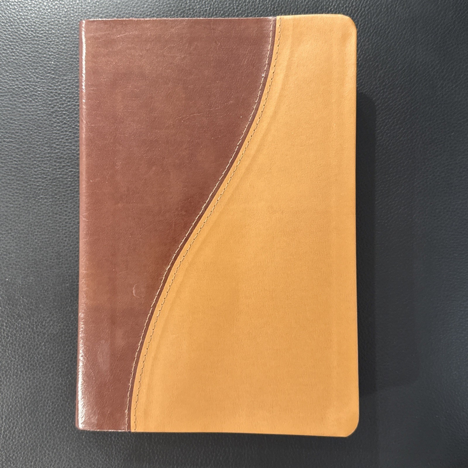 Bible NCV Giant Print Reference by Thomas Nelson: Bonded Leather—VERY GOOD
