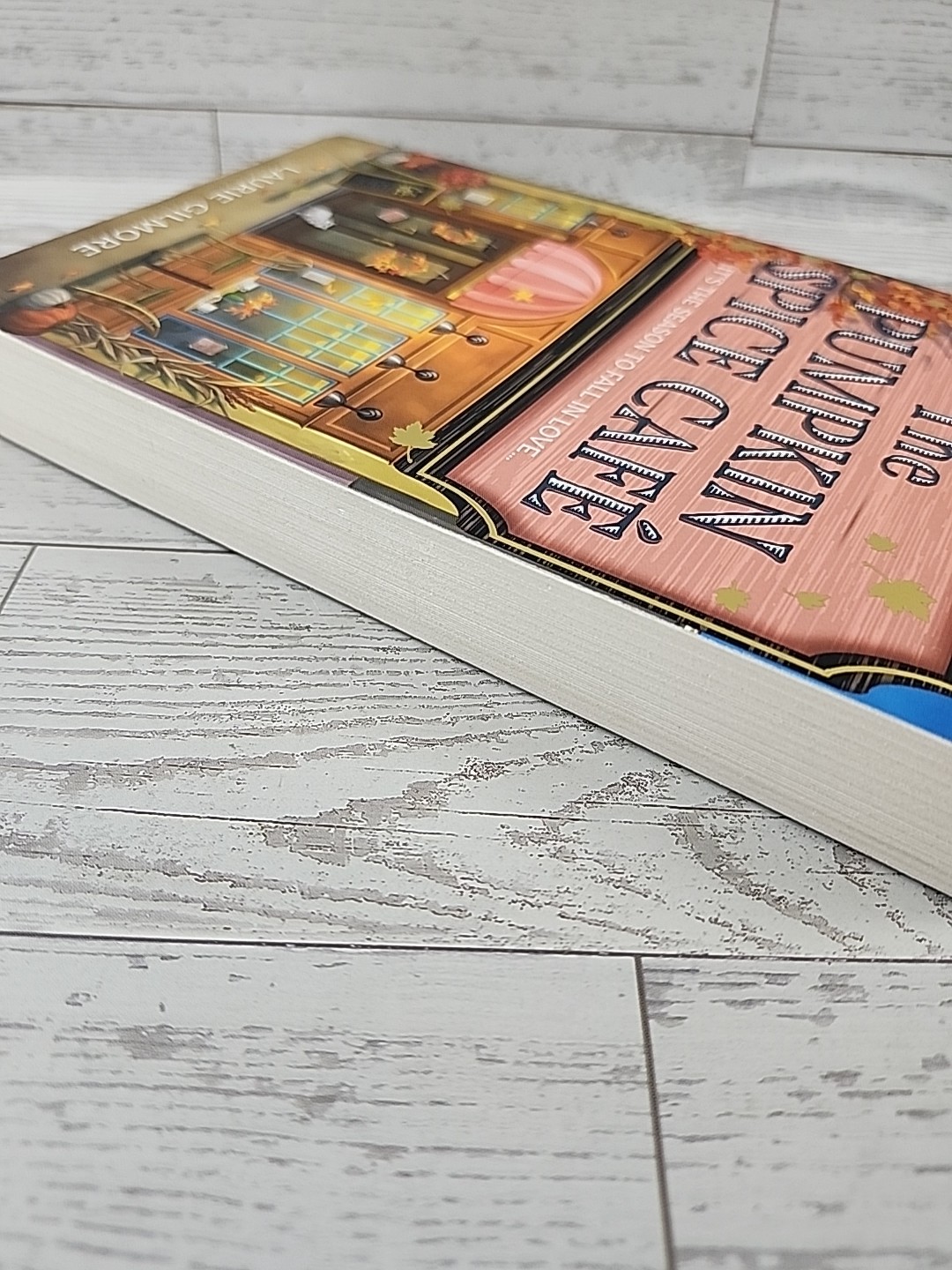 Pumpkin Spice Café (Dream Harbor, Book 1) by Laurie Gilmore (2023 Paperback)
