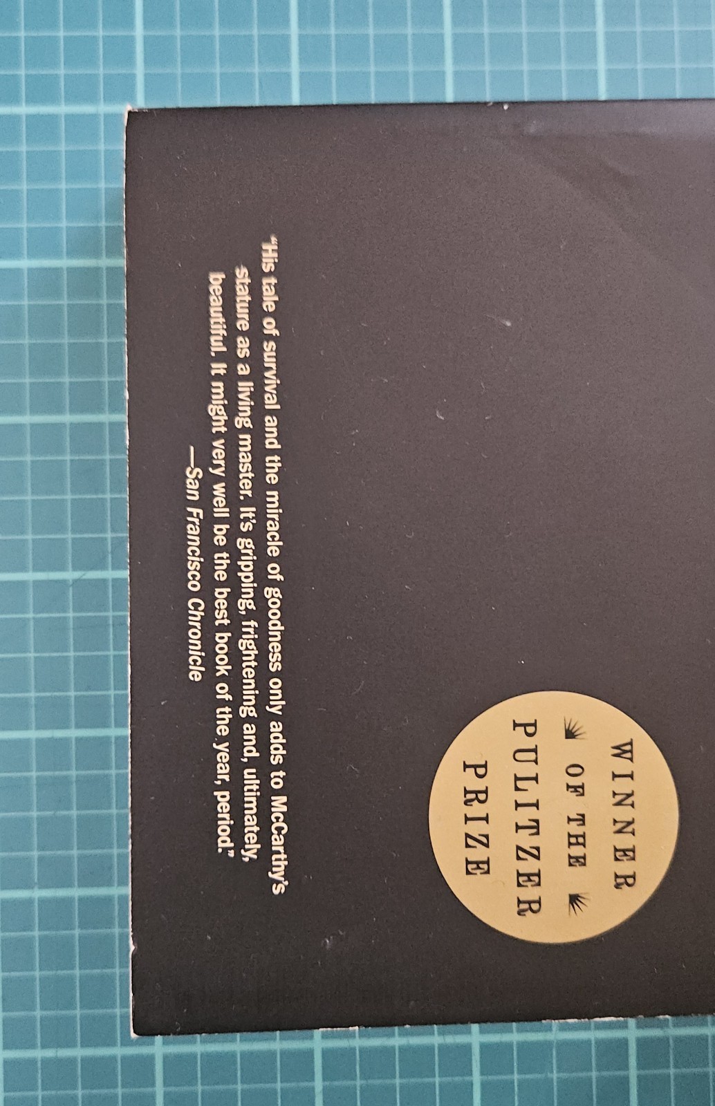 Cormac McCarthy – The Road – Paperback – Vintage International First Printing