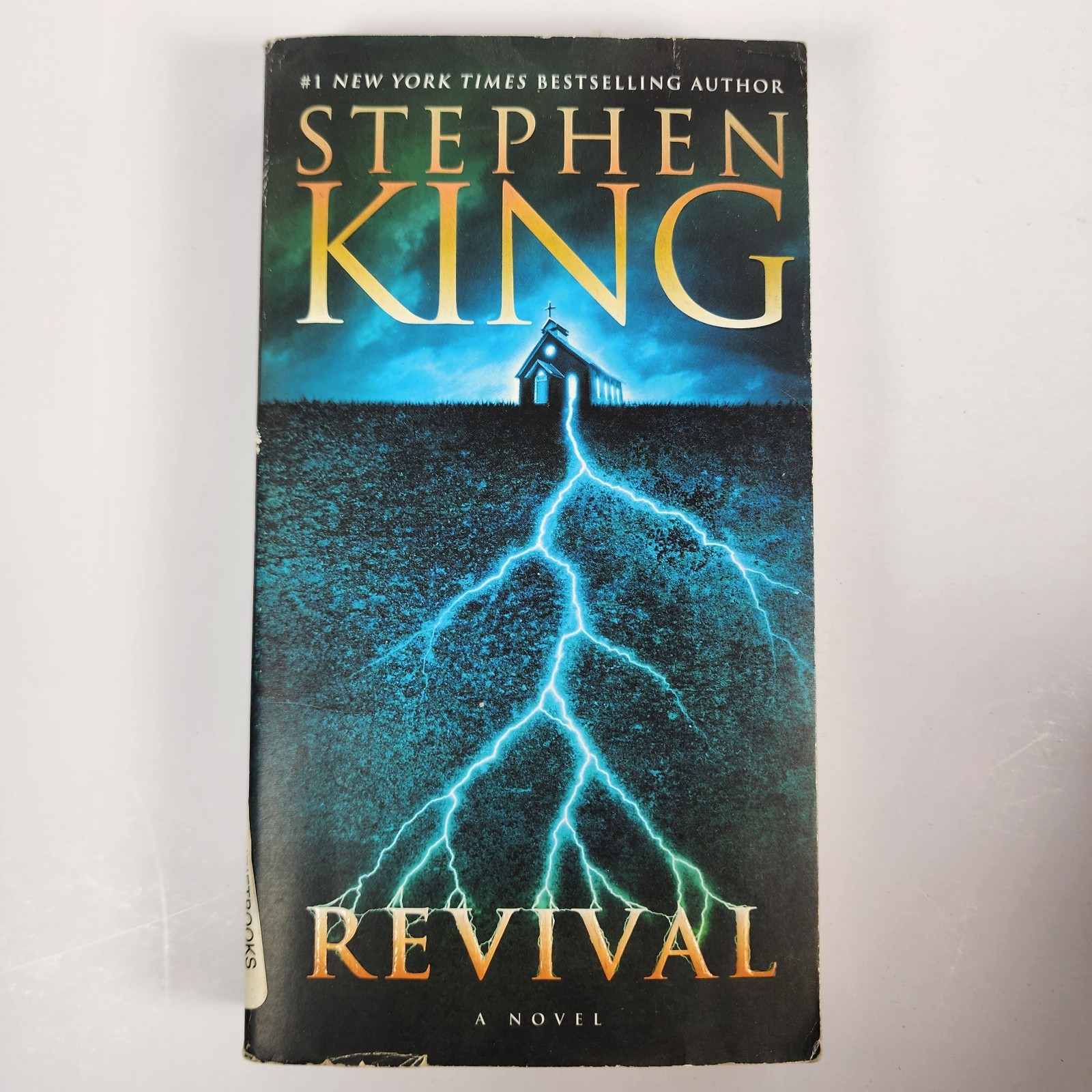 Lot of 10 Paperback Books by Stephen King Shining, Tommyknockers, Firestarter…