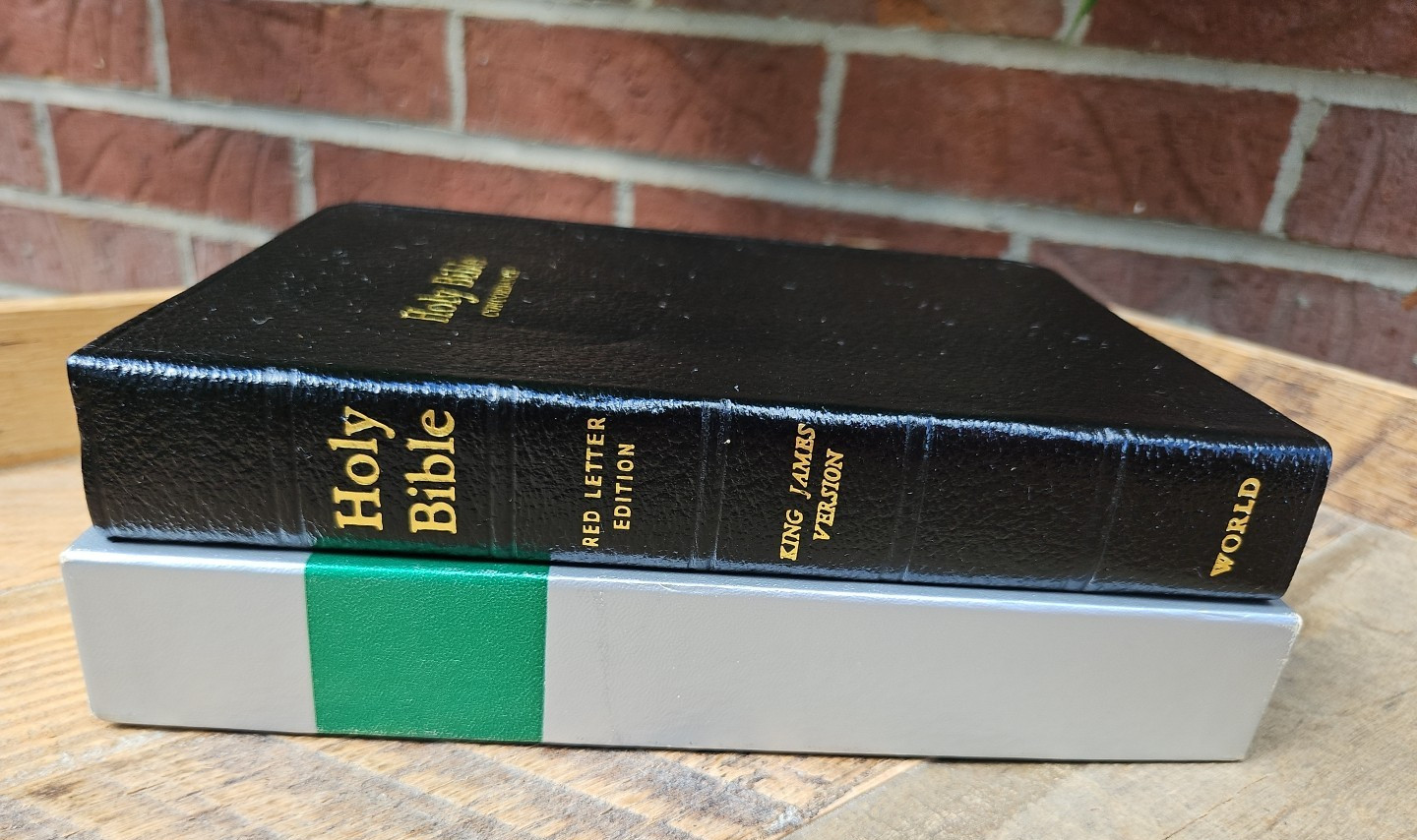 RARE Boxed KJV World Gift Bible Red Letter Black Genuine Leather World VG!