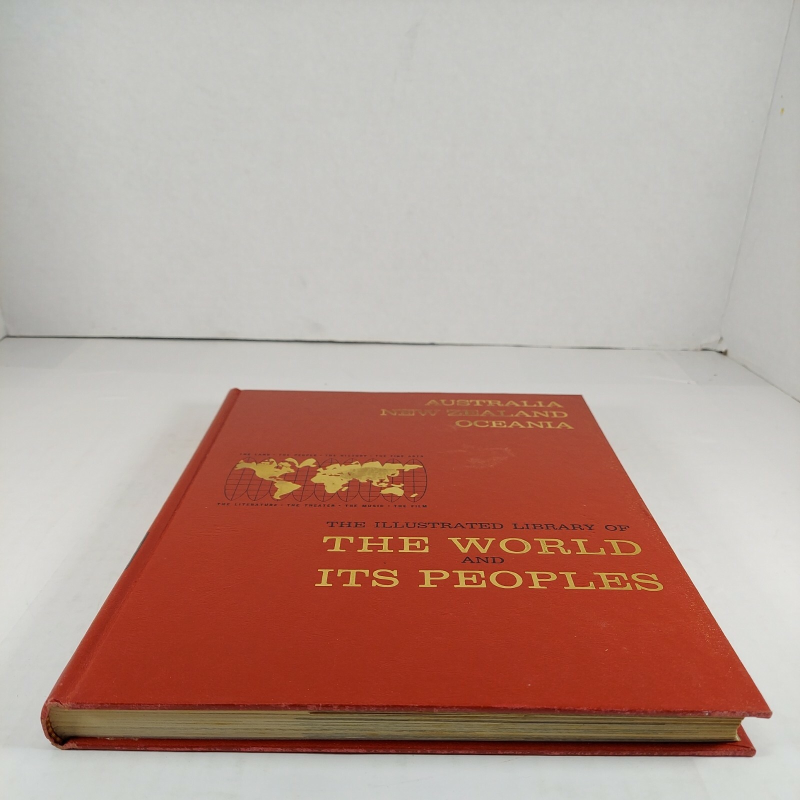Illustrated Library of the World & Its Peoples Australia New Zealand 1966 HC