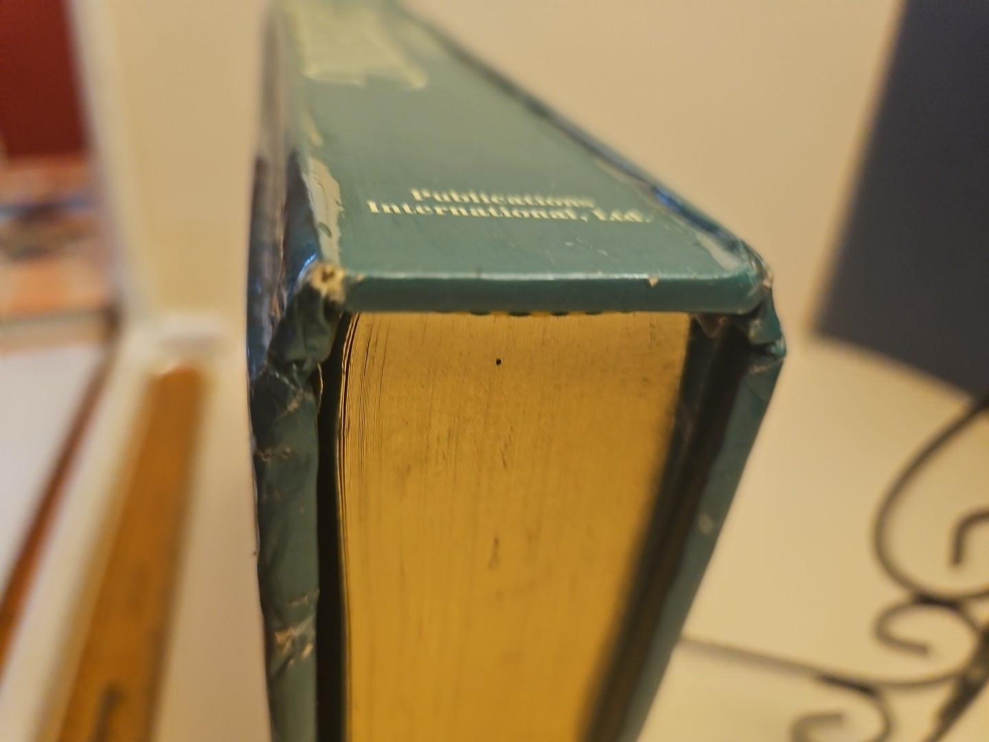 Treasury Of Gardening Hardcover Book 1994 576 Pages