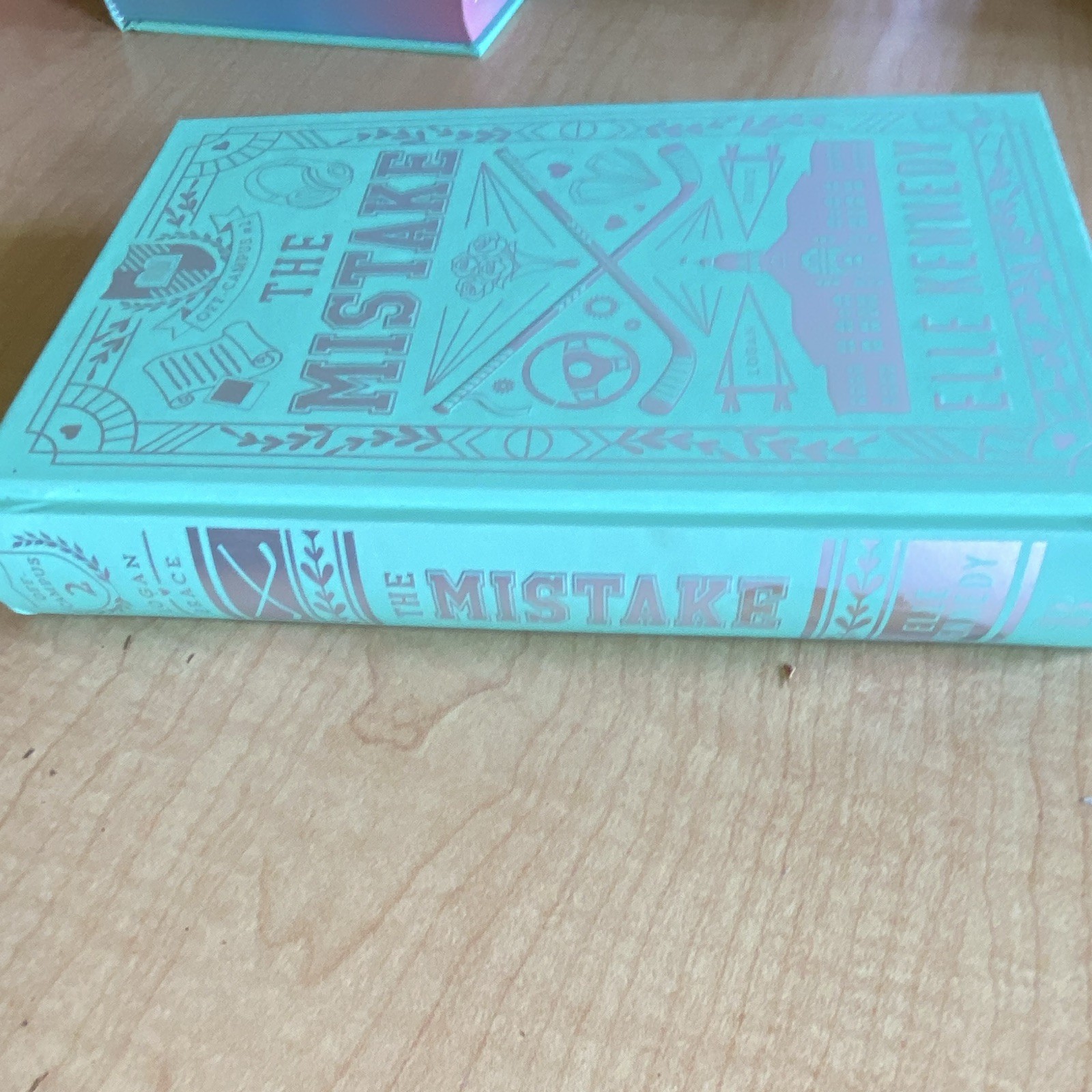 The Mistake (Off-Campus) by Elle Kennedy, Bloom Books, YA Romance, HC