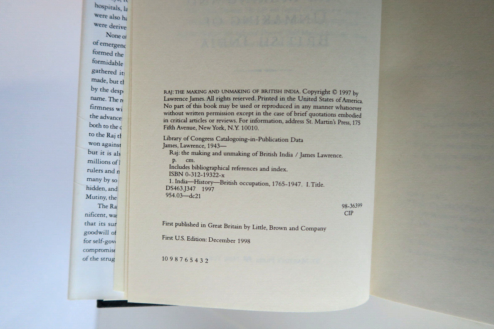 Raj: The Making & Unmaking of British India by Lawrence James – 1st Edition 1998
