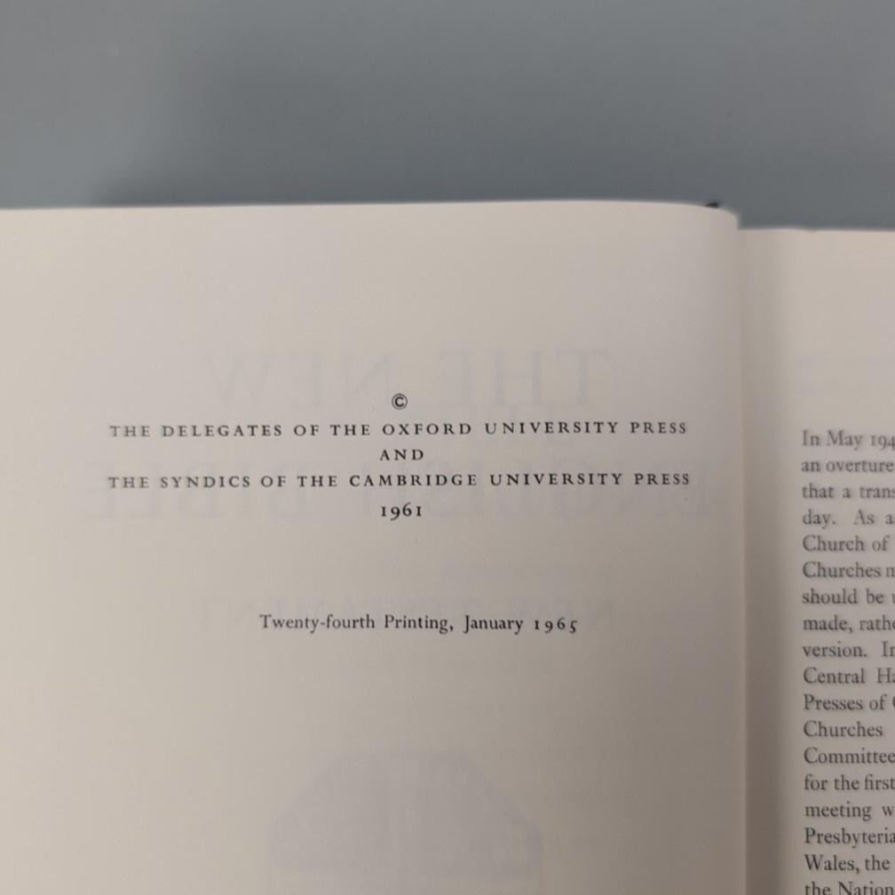 Vintage The New English Bible New Testament HC Blue Oxford 1965 United Kingdom