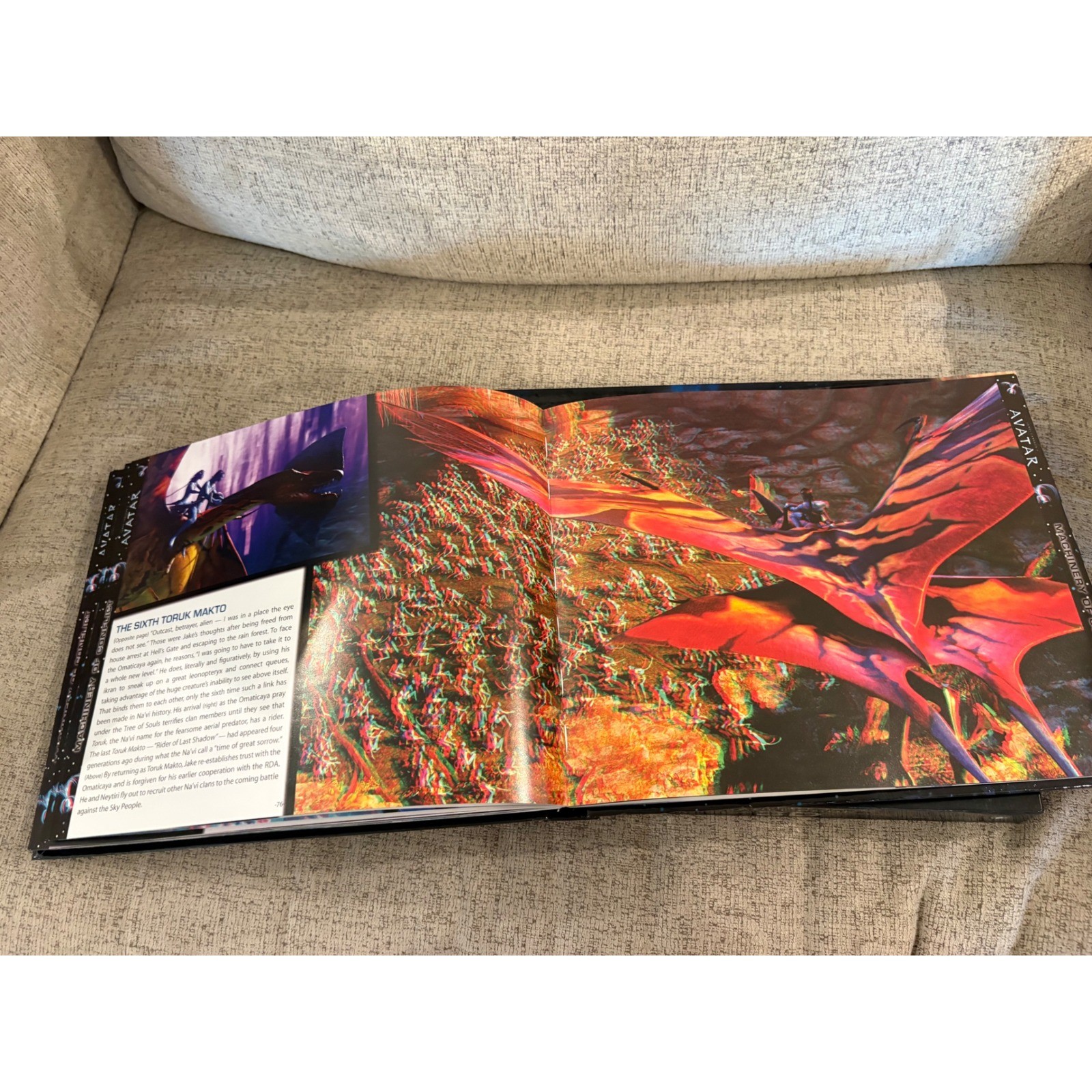 James Cameron’s Avatar Collector’s Vault Book 3D with Glasses Whitman Publishing