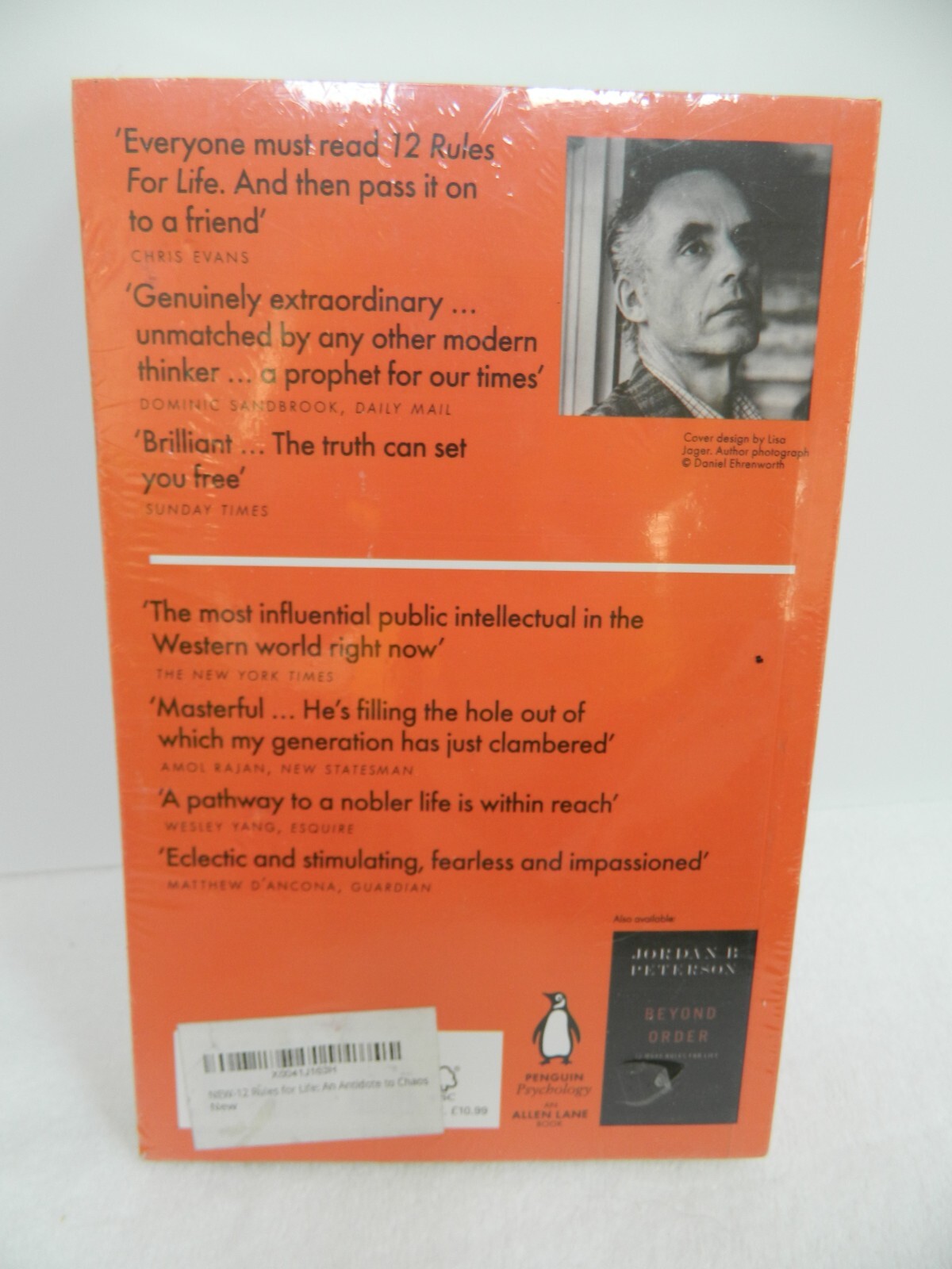 12 Rules for Life, an Antidote to Chaos by Jordan B. Peterson