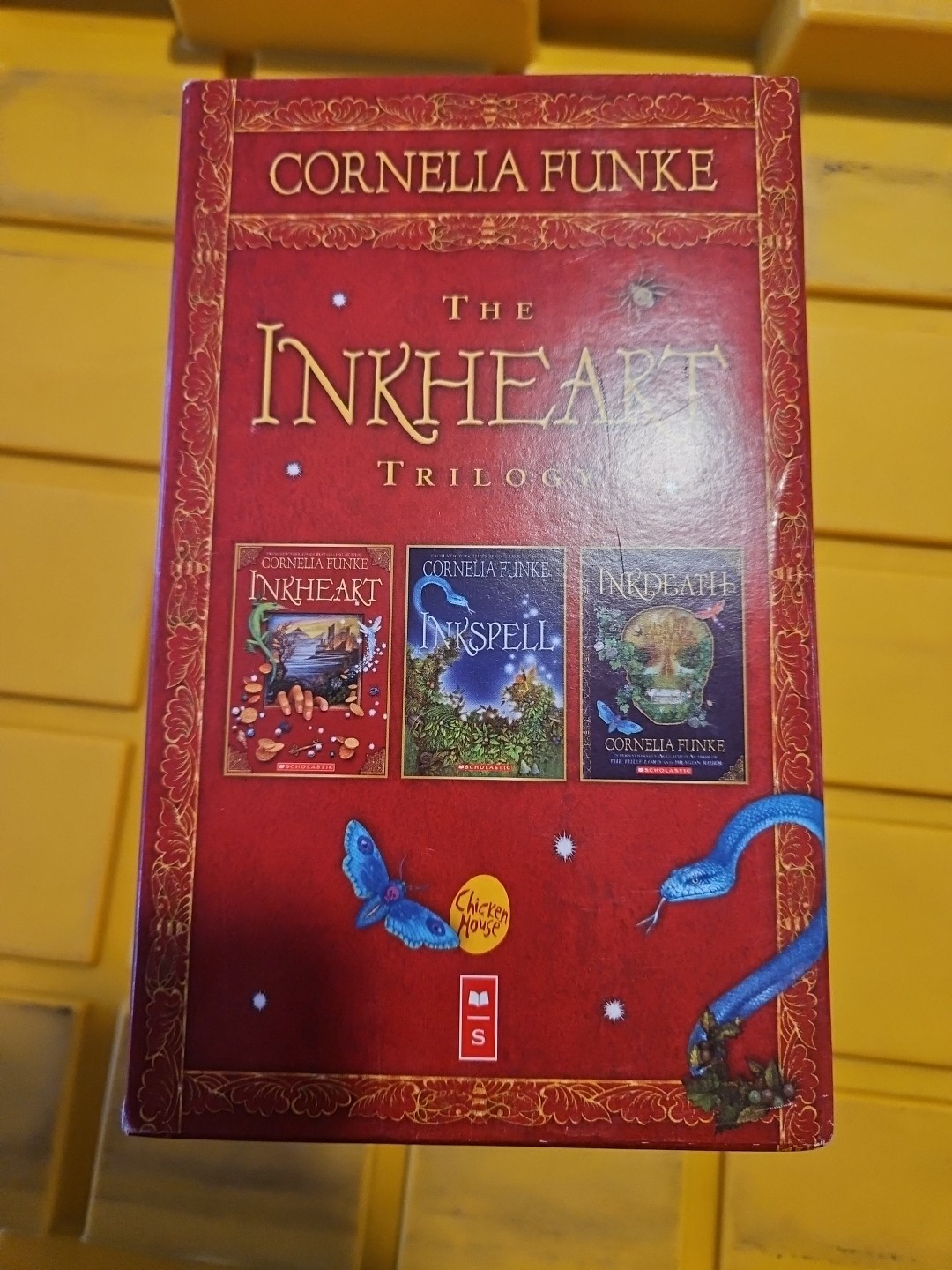 Inkheart Trilogy Paperback Boxset Cornella Funke Scholastic Inkspell Inkdeath