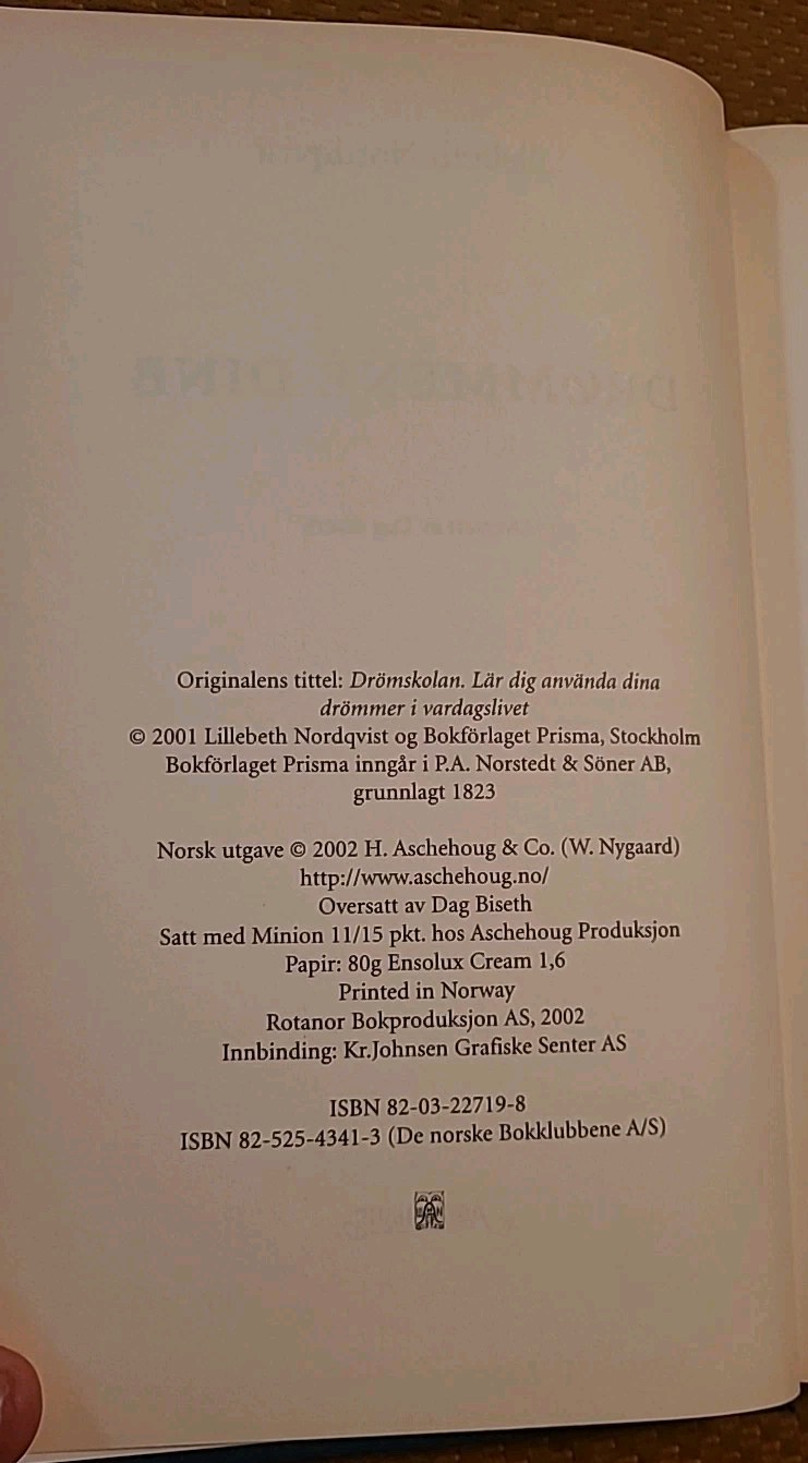 Drømmene dine hva er en drøm og hva kan den fortelle (2002, HCDJ) Bokmål Norwegi