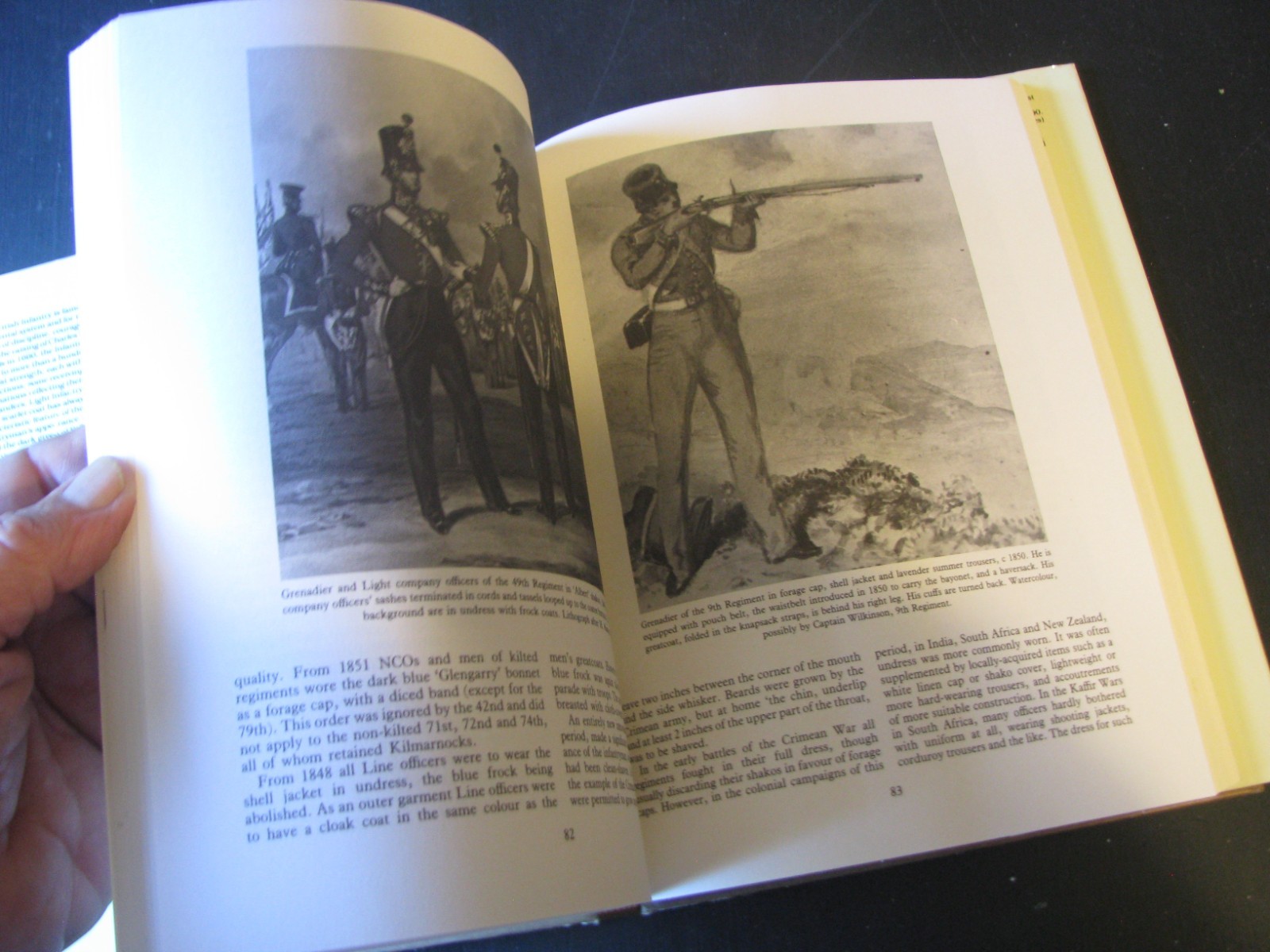 BRITISH INFANTRY UNIFORMS SINCE 1660 M. BARTHROP VG/NN