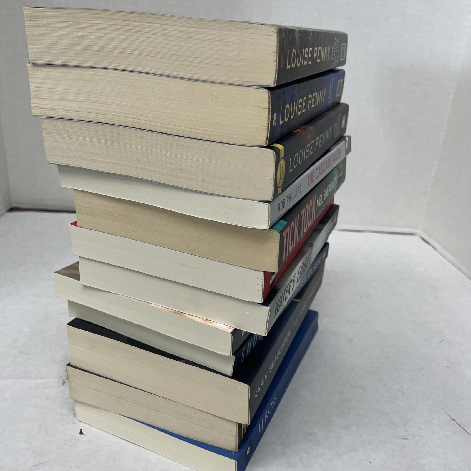 Mystery/Thriller Lot of 12 Trade Paperbacks (See Photos for Titles)