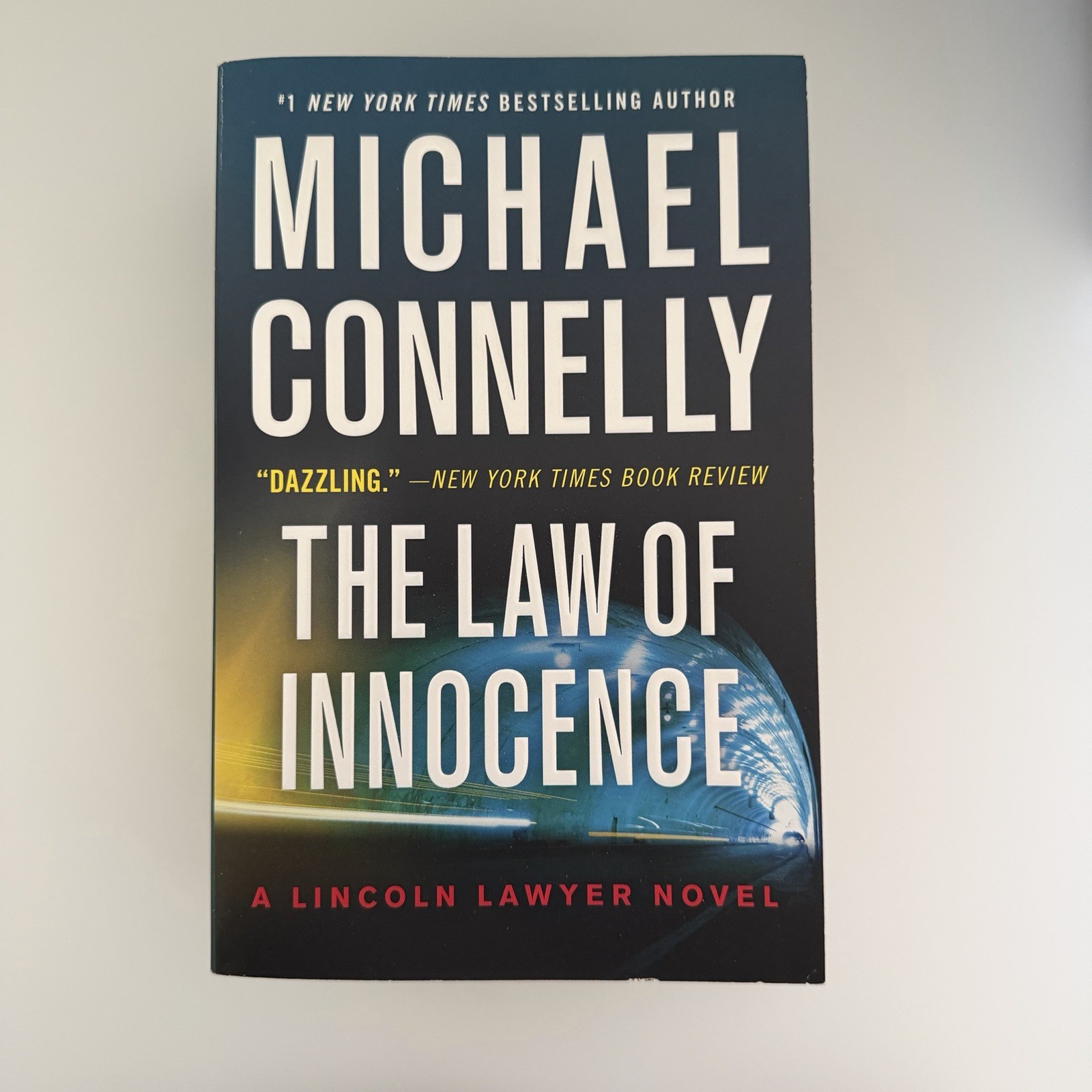 Lot of 6 Michael Connelly Paperback Books