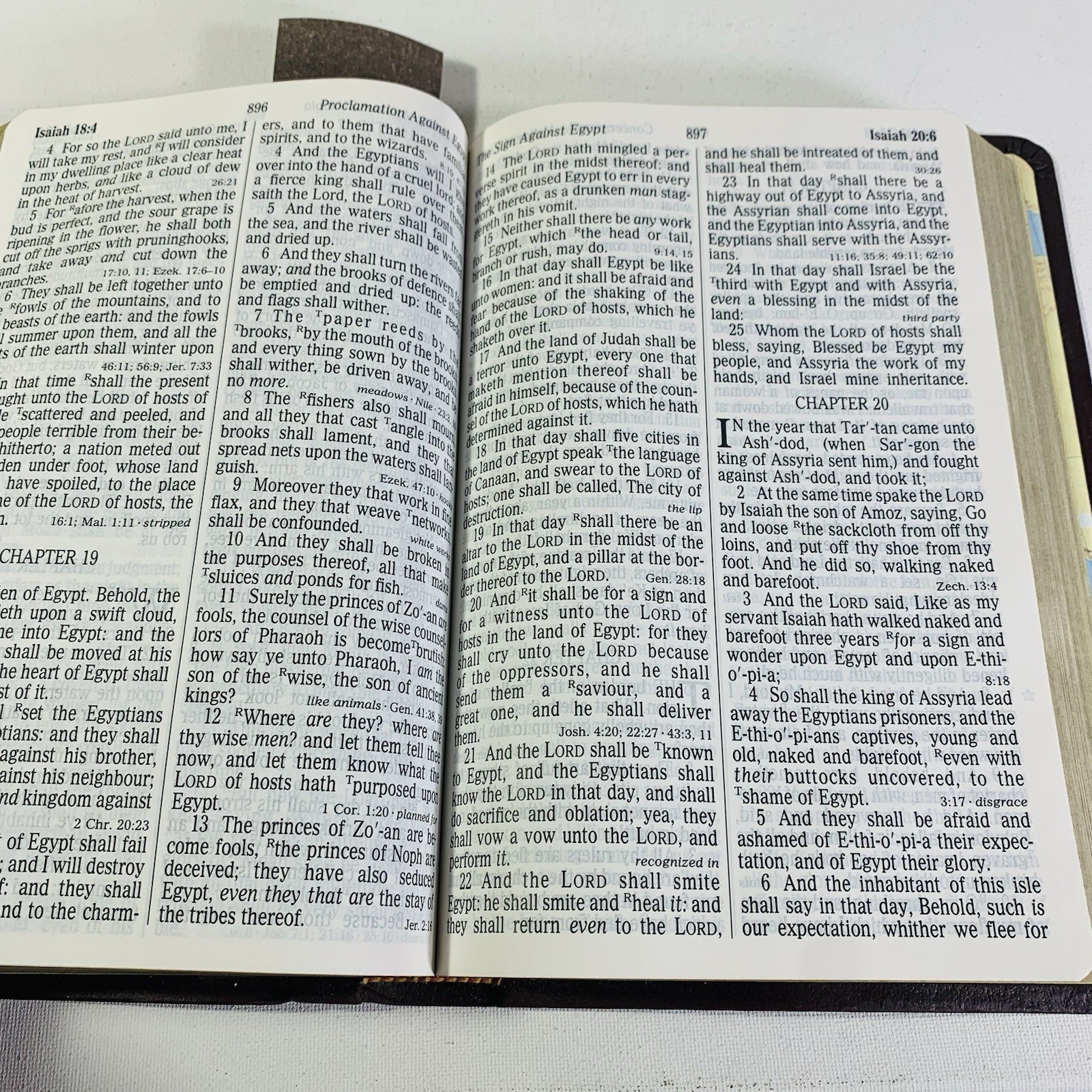 Holy Bible : Old and New Testament GIANT Print Edition Holman KJV 1990 Red Cover