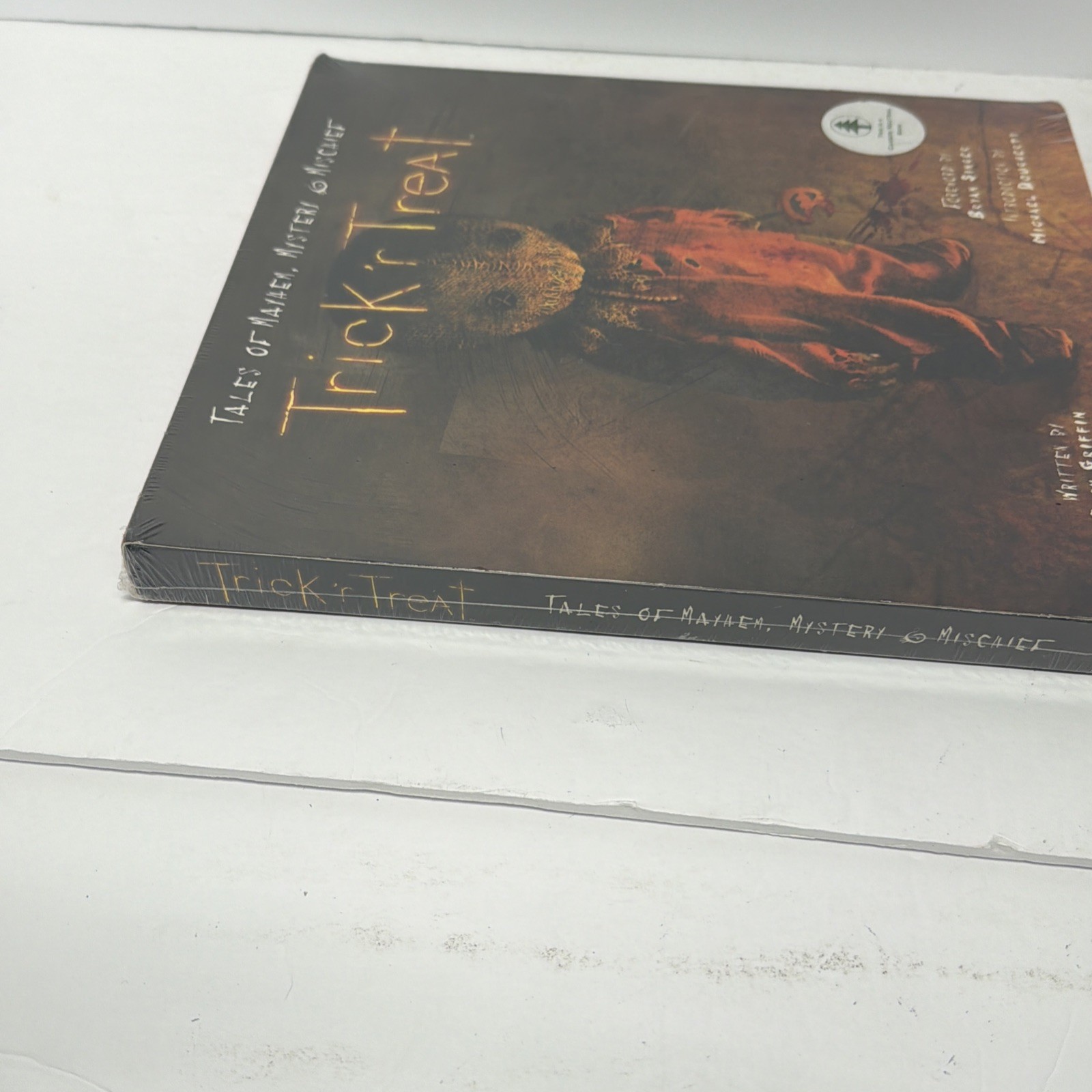 OOP Trick ‚r Treat Tales of Mayhem Mystery Mischief SEALED 1st Ed 2008 Sam Book