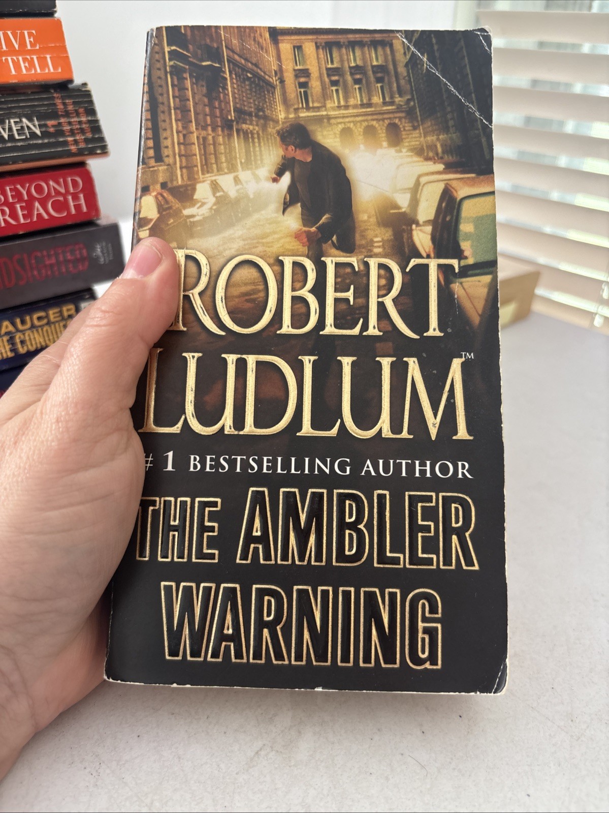 Lot of 10 – Mystery and Thrillers – Mixed Authors – FREE SHIPPING