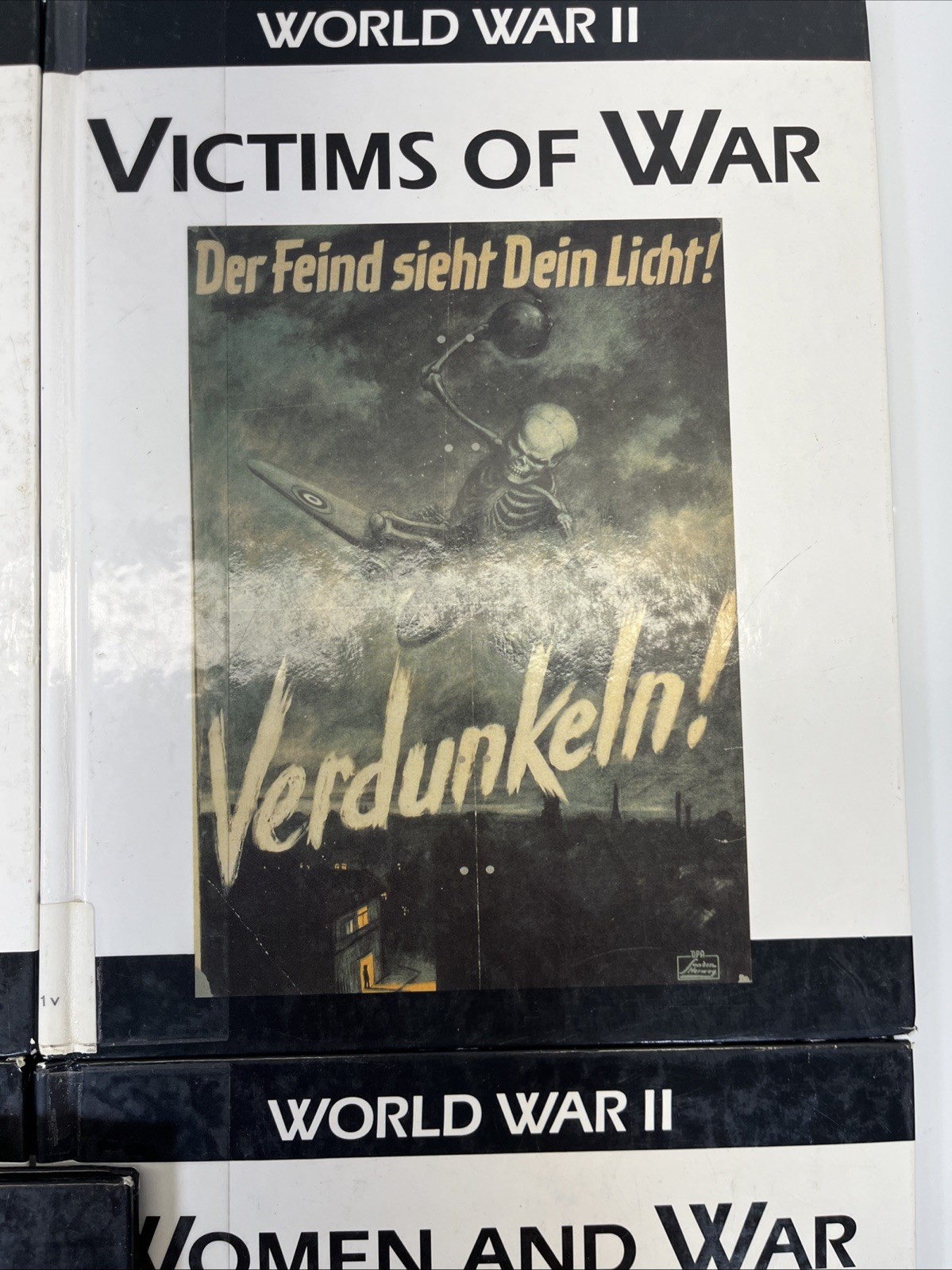 5 Library Edition World War II „Victims of War“ “ World Leaders“ „Propaganda“