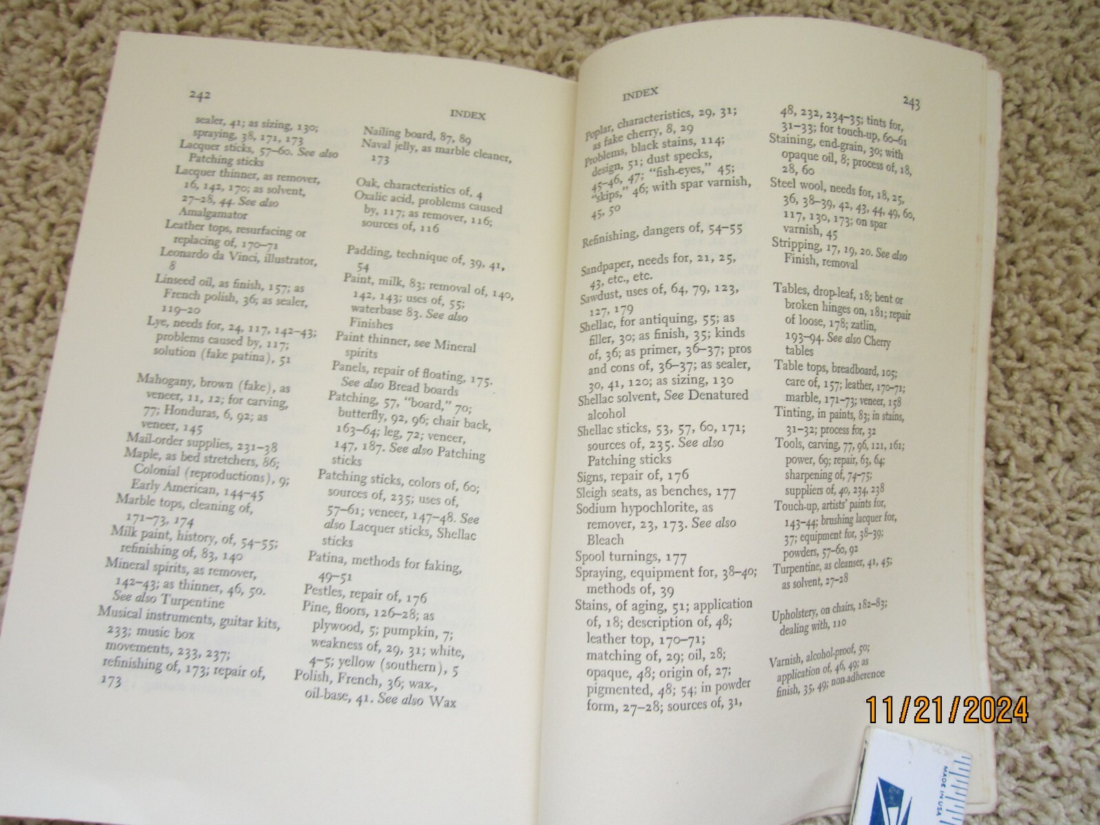 „The Fun of Refinishing Furniture“ 1976 Grotz 244 pages ISBN 0-385-14916-6