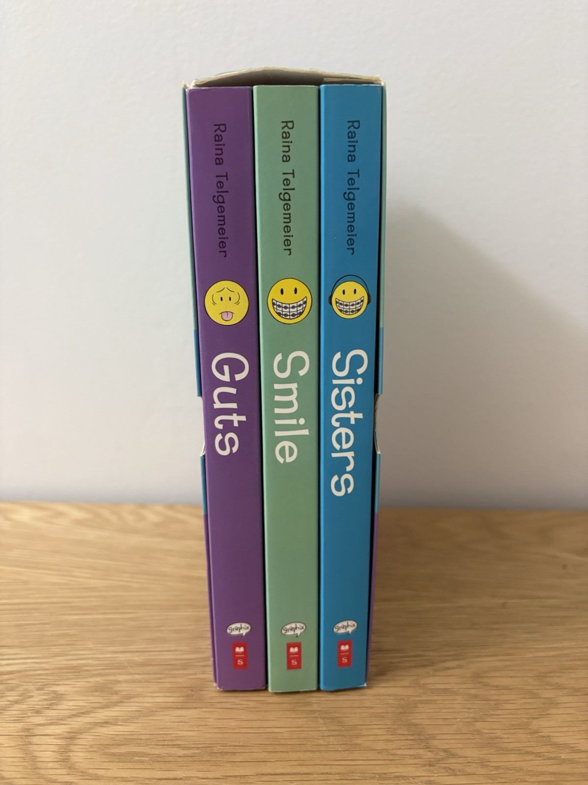 Smile Guts Sisters 3 Books Set Raina Telgemeier Tween EXCELLENT Graphic Novel