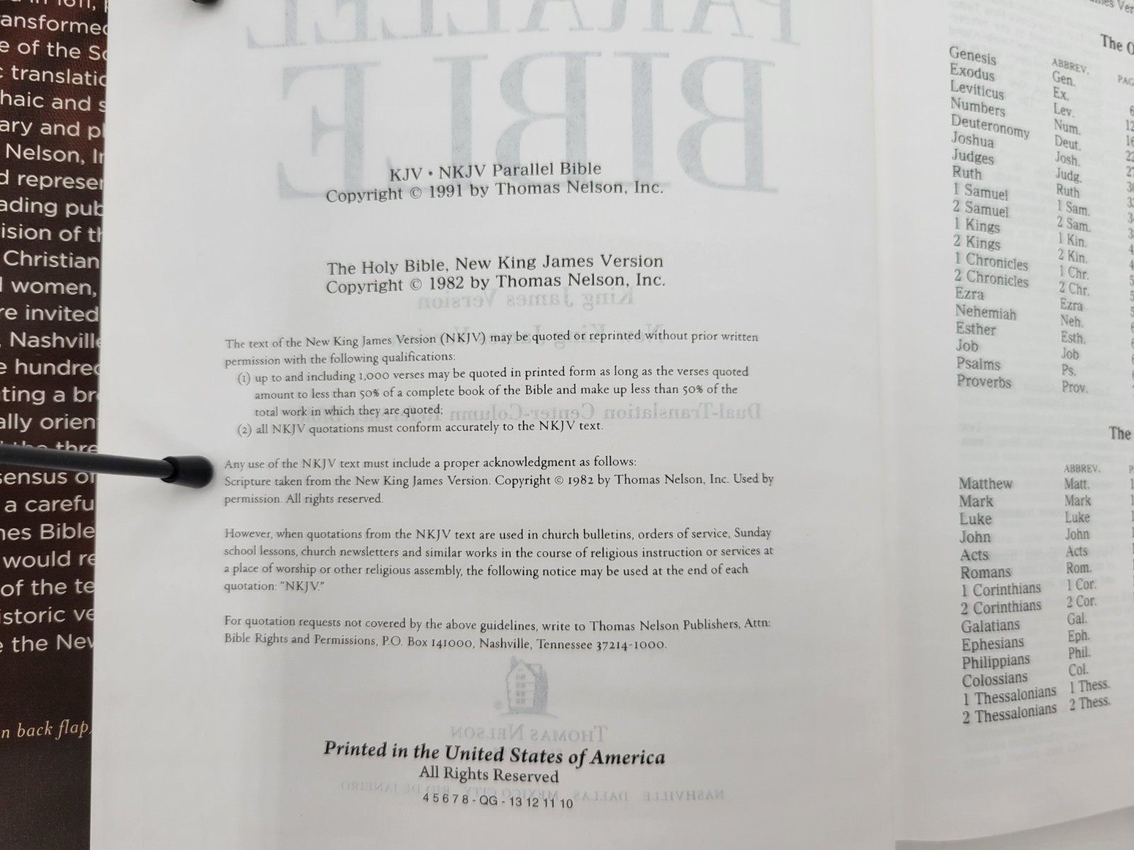 Parallel Bible King James Version New King James Version Dual-Translation CLEAN!