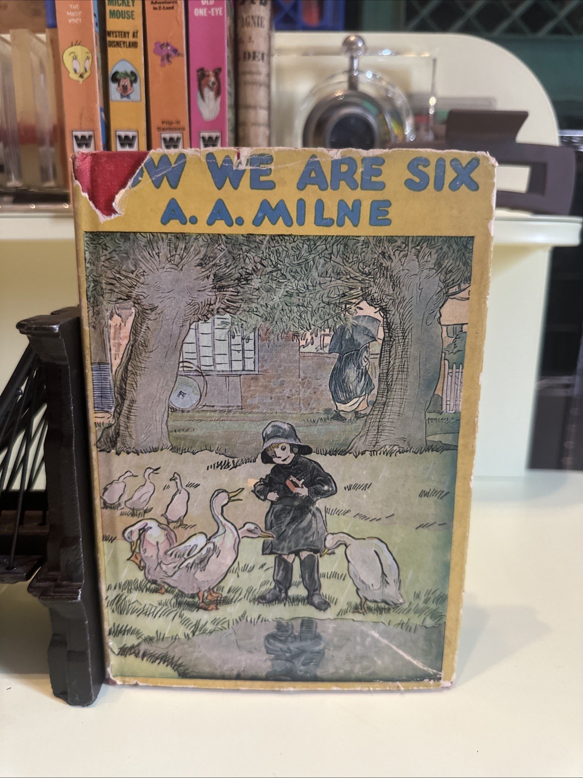 1927 ANTIQUARIAN NOW WE ARE SIX A.A.MILNE HC COLLECTIBLE RED DECOR VINTAGE BOOK