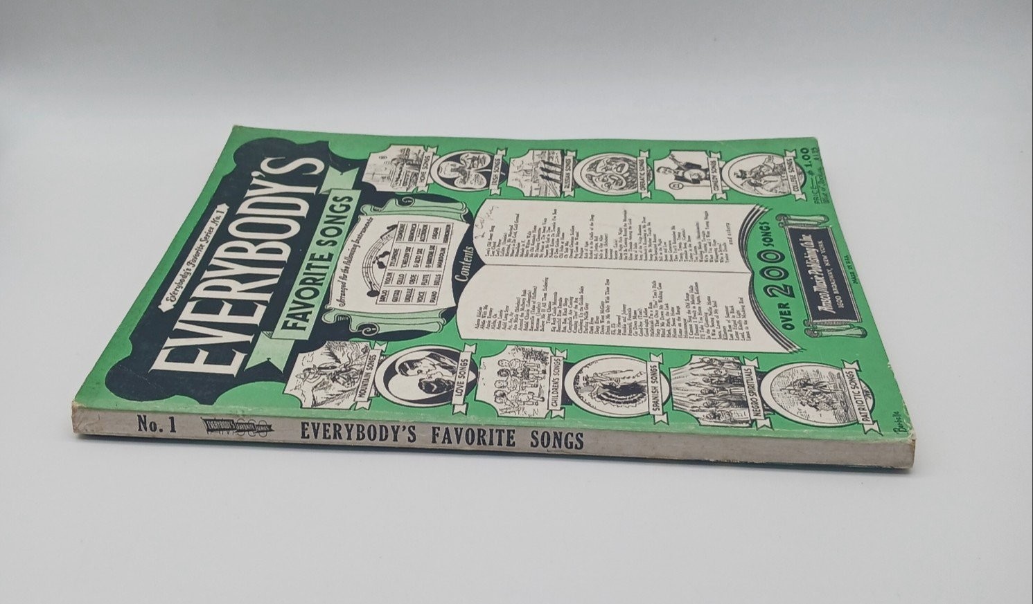 Everybody’s Favorite Songs 1933 Amsco Music Publishing Over 200 Songs